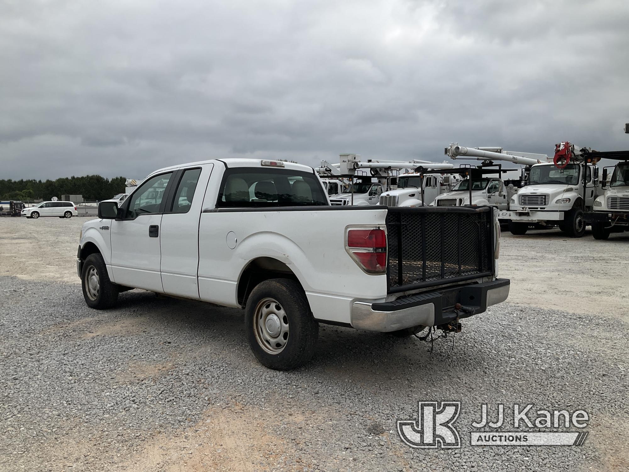 (Villa Rica, GA) 2010 Ford F150 Extended-Cab Pickup Truck Runs & Moves) (Jump To Start, Check Engine