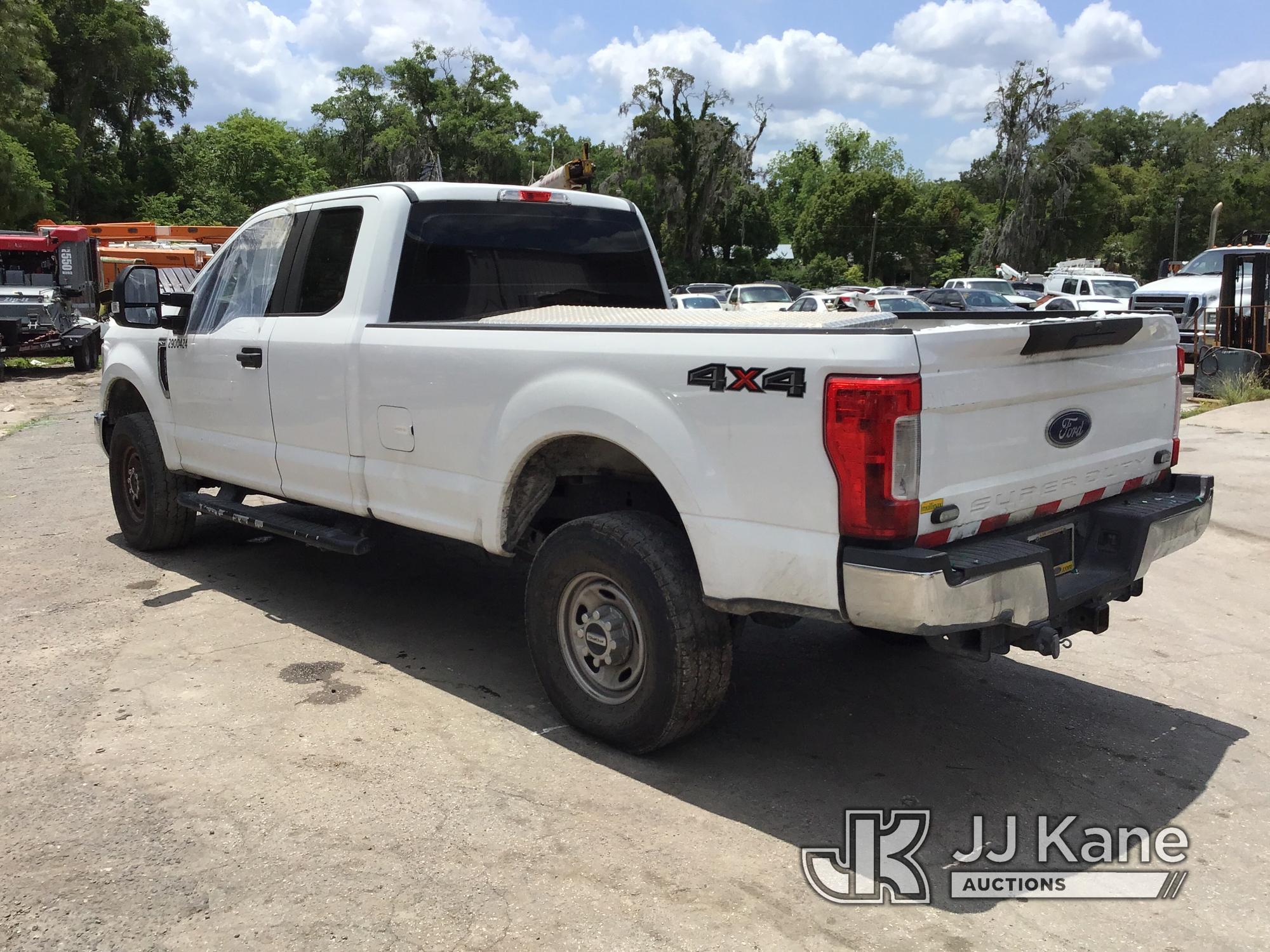 (Ocala, FL) 2018 Ford F250 4x4 Extended-Cab Pickup Truck Not Running & Condition Unknown) (Minor Bod