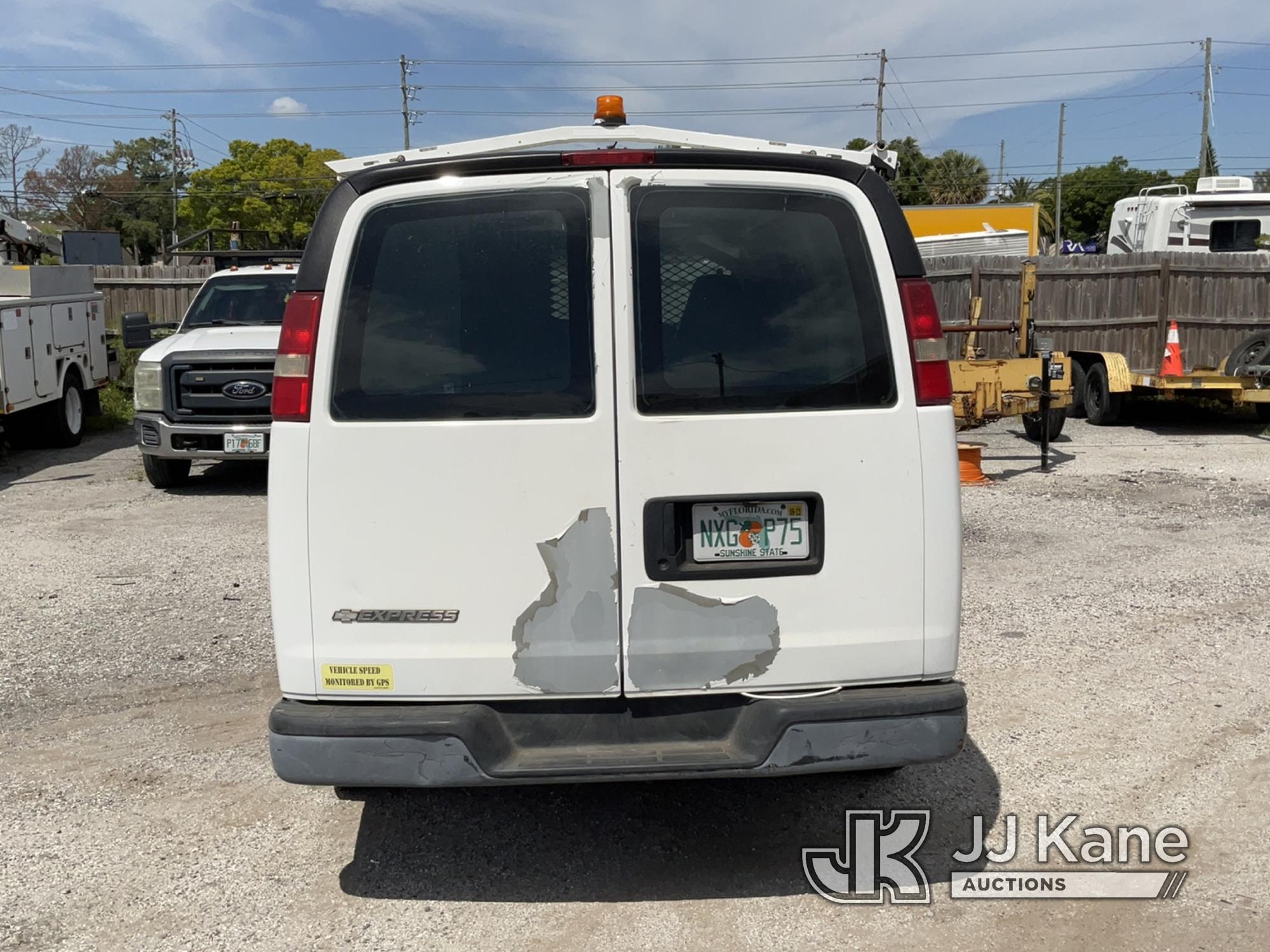 (Clearwater, FL) 2008 Chevrolet Express G1500 Van Body/Service Truck Runs & Moves