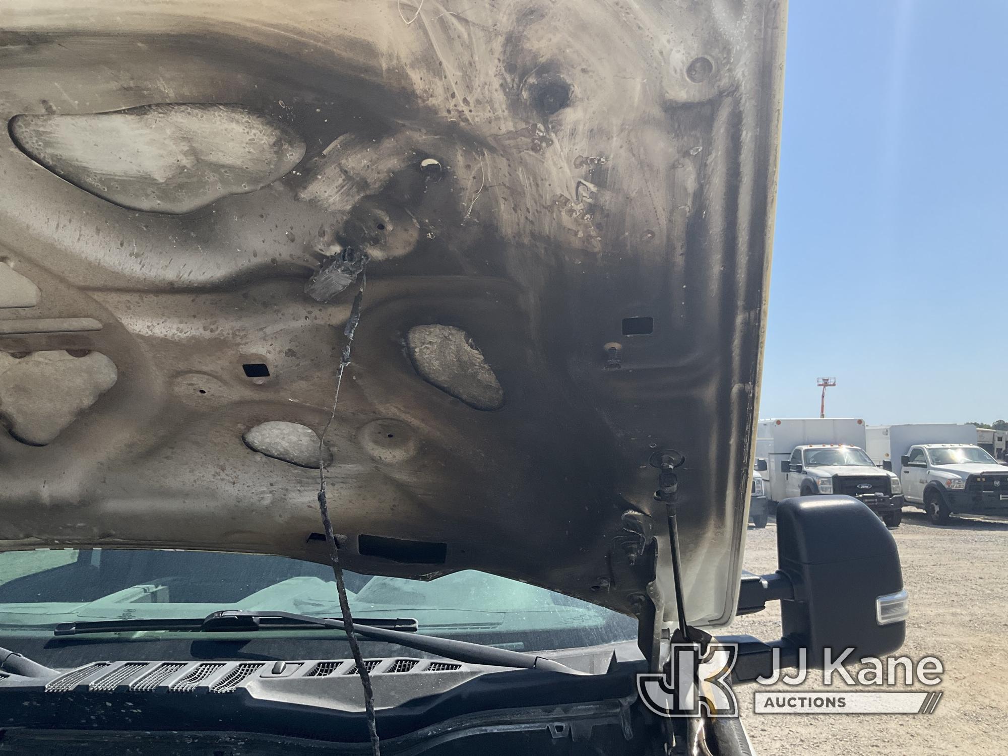 (Villa Rica, GA) 2018 Ford F250 4x4 Crew-Cab Pickup Truck Runs & Moves) (Runs Rough, Engine Knocking