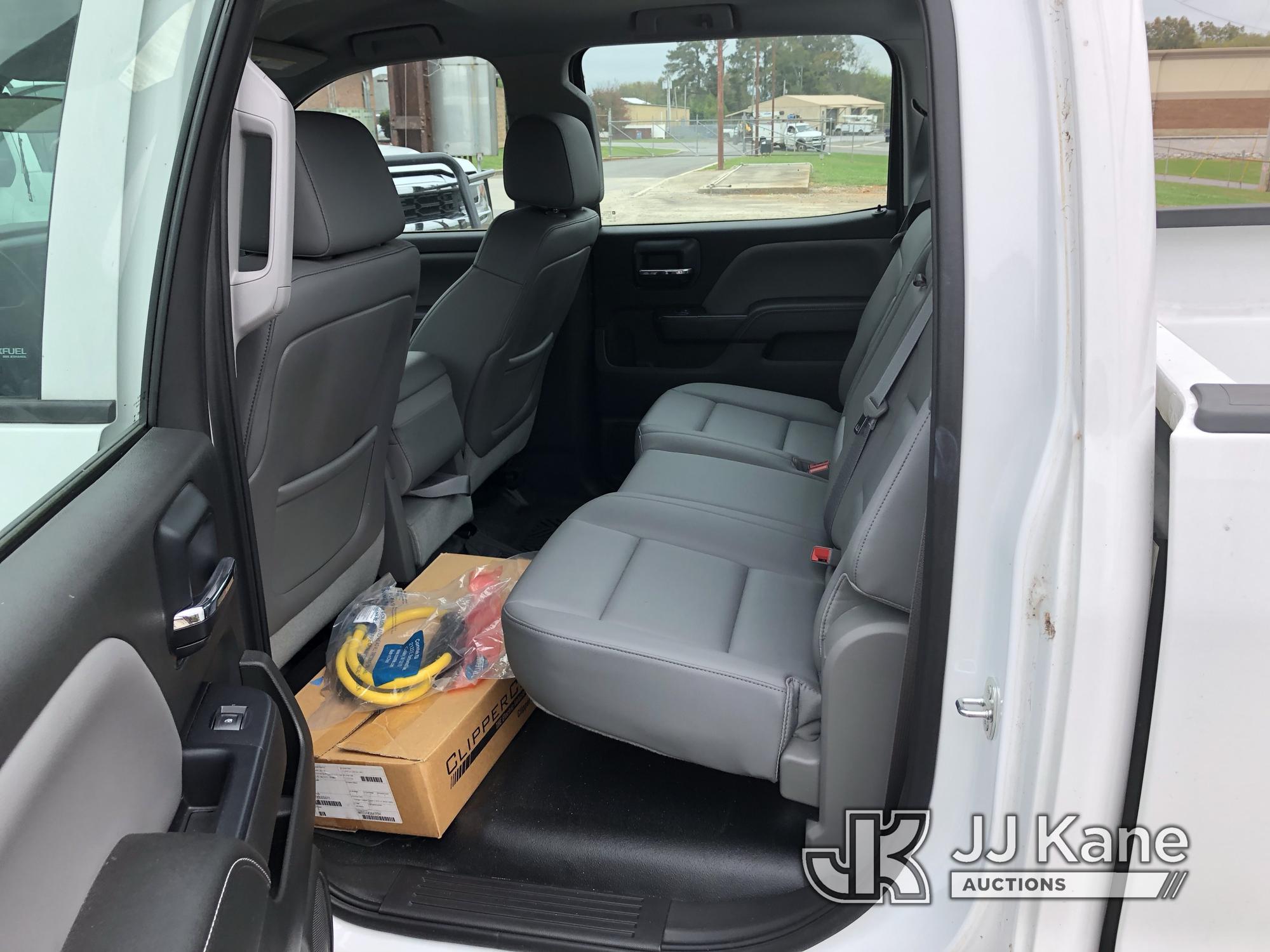 (Stevenson, AL) 2014 Chevrolet Silverado 1500 4x4 Crew-Cab Pickup Truck, Co-Op Owned Not Running, El