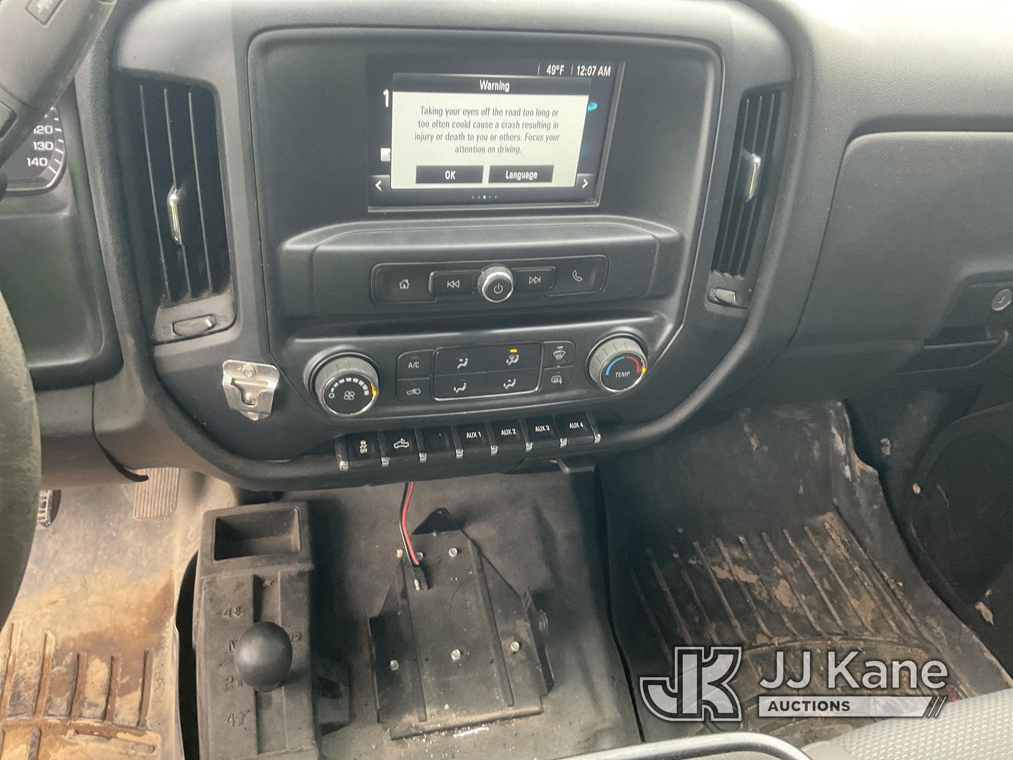 (Verona, KY) 2019 GMC Sierra 2500HD 4x4 Crew-Cab Pickup Truck Runs & Moves) (Runs Rough, Power Steer