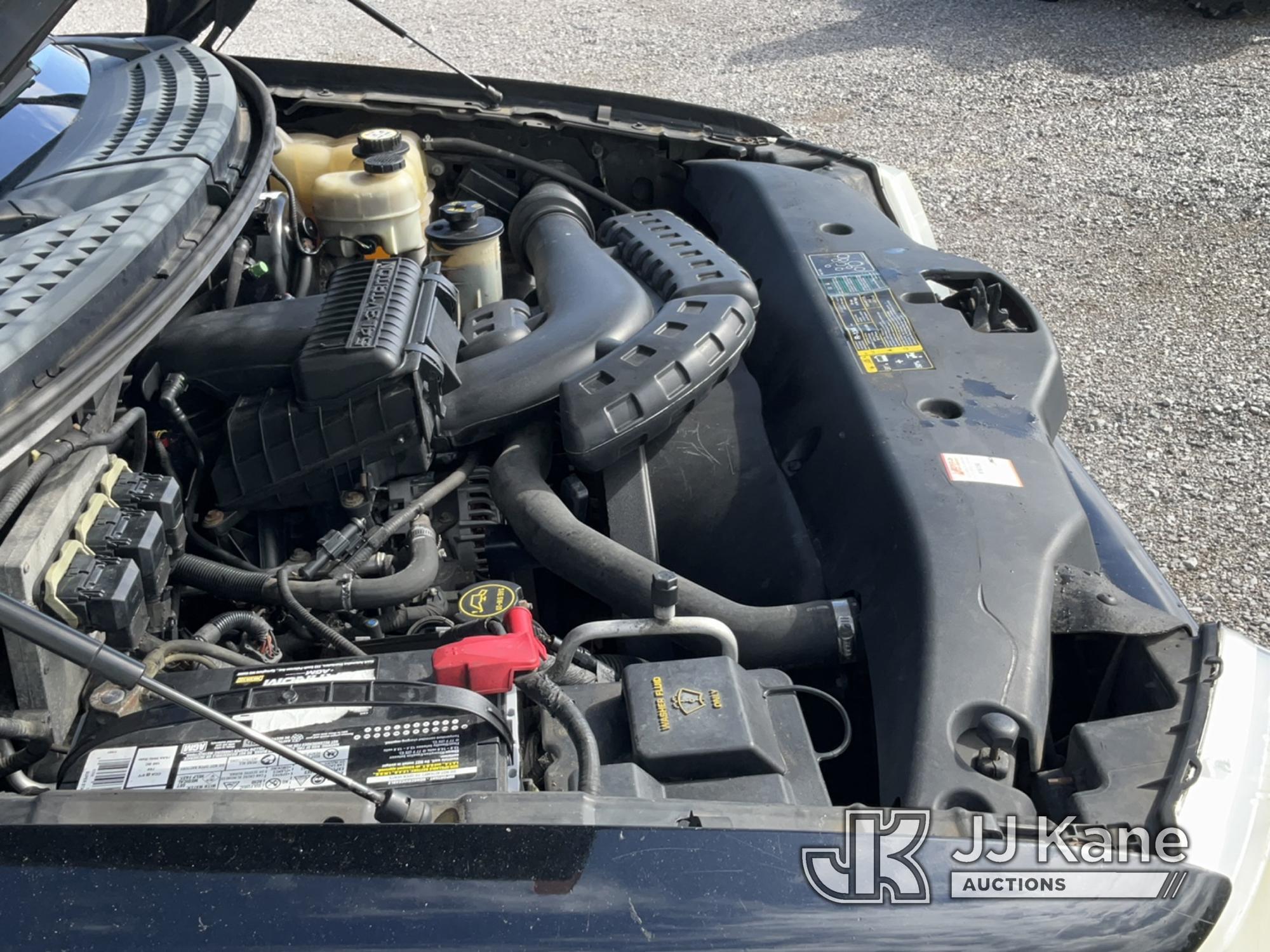 (Verona, KY) 2004 Ford F150 4x4 Crew-Cab Pickup Truck Runs & Moves) (Check Engine Light On, Rust Dam