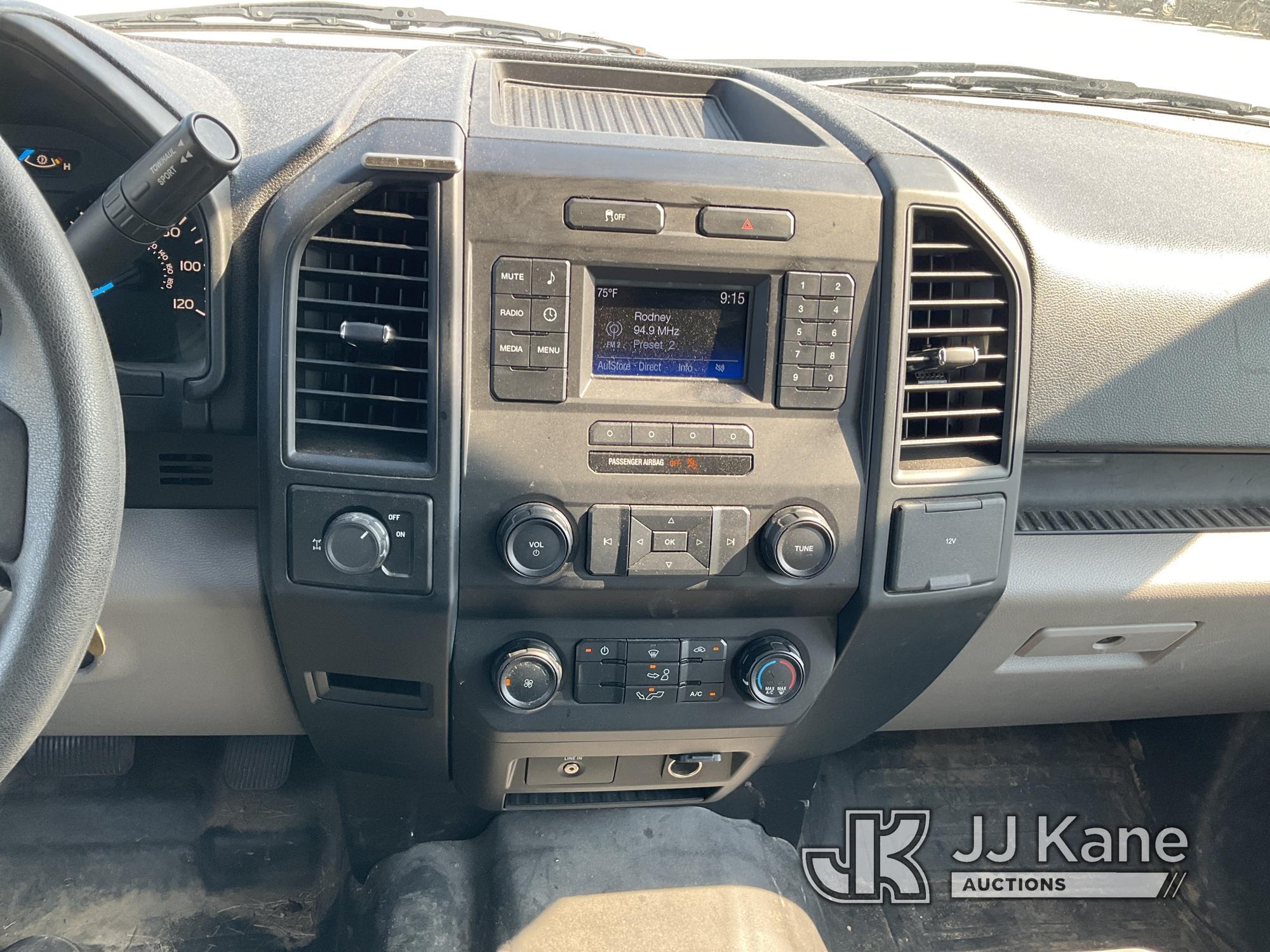 (Villa Rica, GA) 2015 Ford F150 Extended-Cab Pickup Truck, (GA Power Unit) Runs & Moves