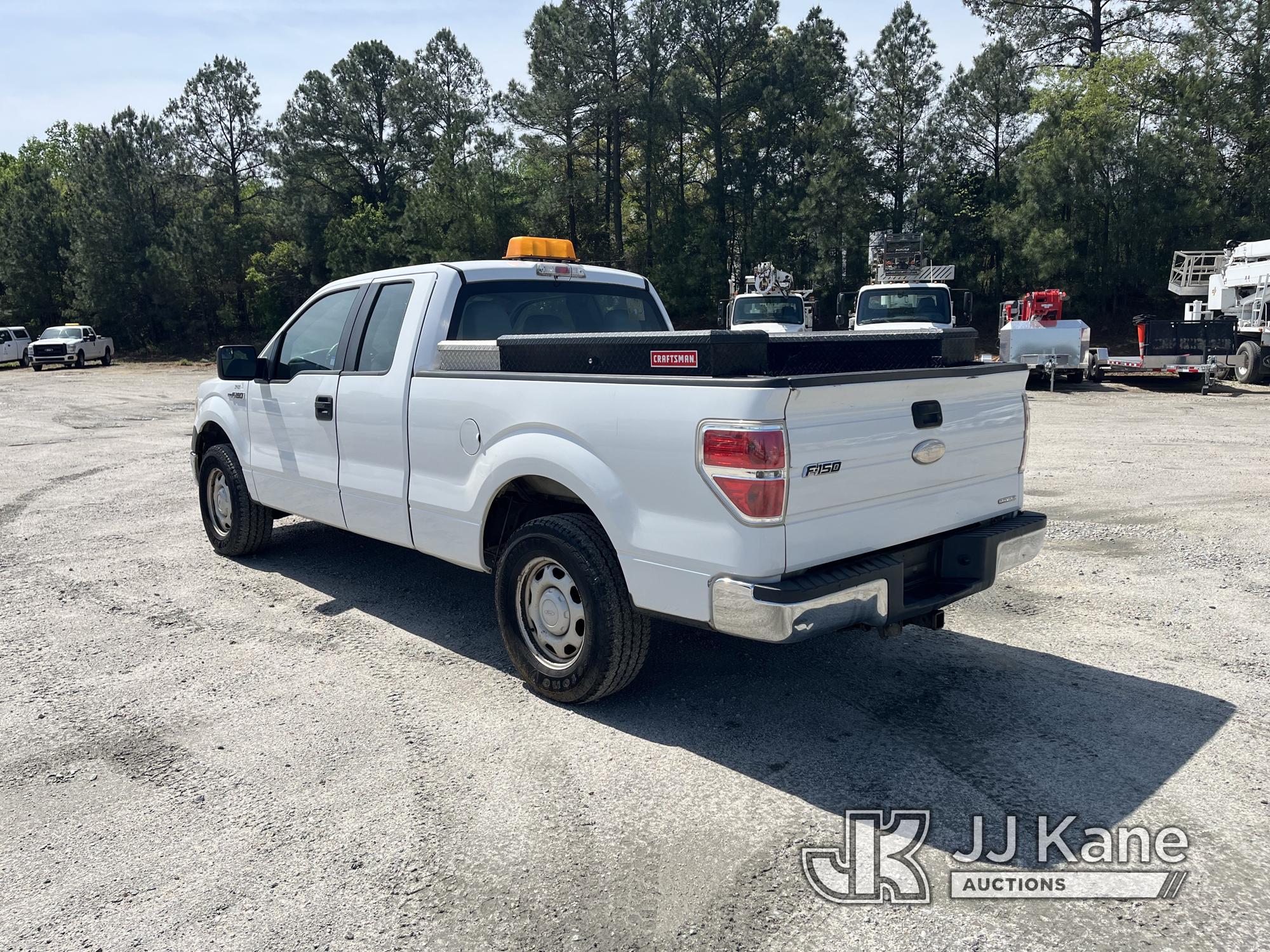 (Chester, VA) 2011 Ford F150 Extended-Cab Pickup Truck Runs & Moves