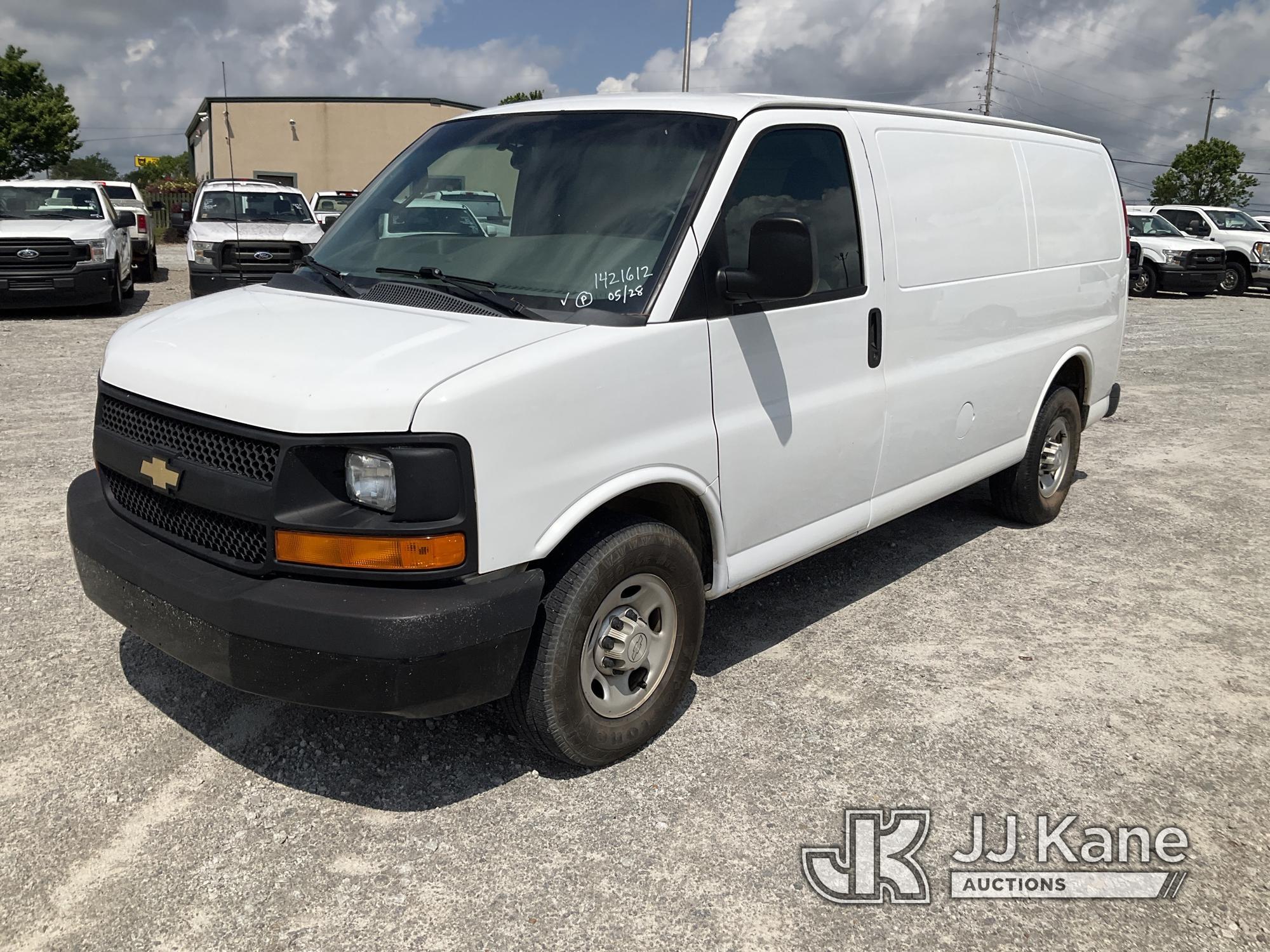 (Villa Rica, GA) 2016 Chevrolet Express G2500 Cargo Van Runs & Moves) (Air Compressor Condition Unkn