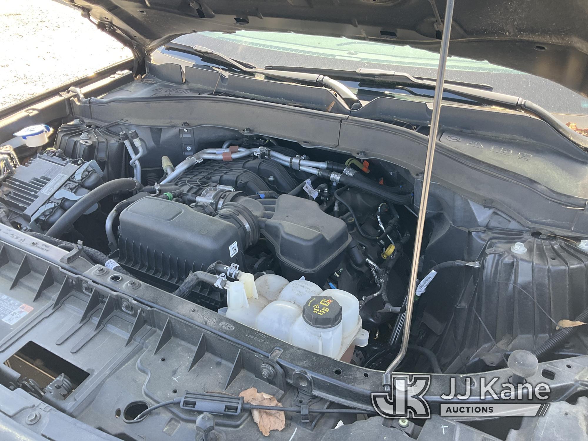 (Villa Rica, GA) 2020 Ford Explorer 4x4 4-Door Sport Utility Vehicle, (GA Power Unit) Wrecked) (Runs