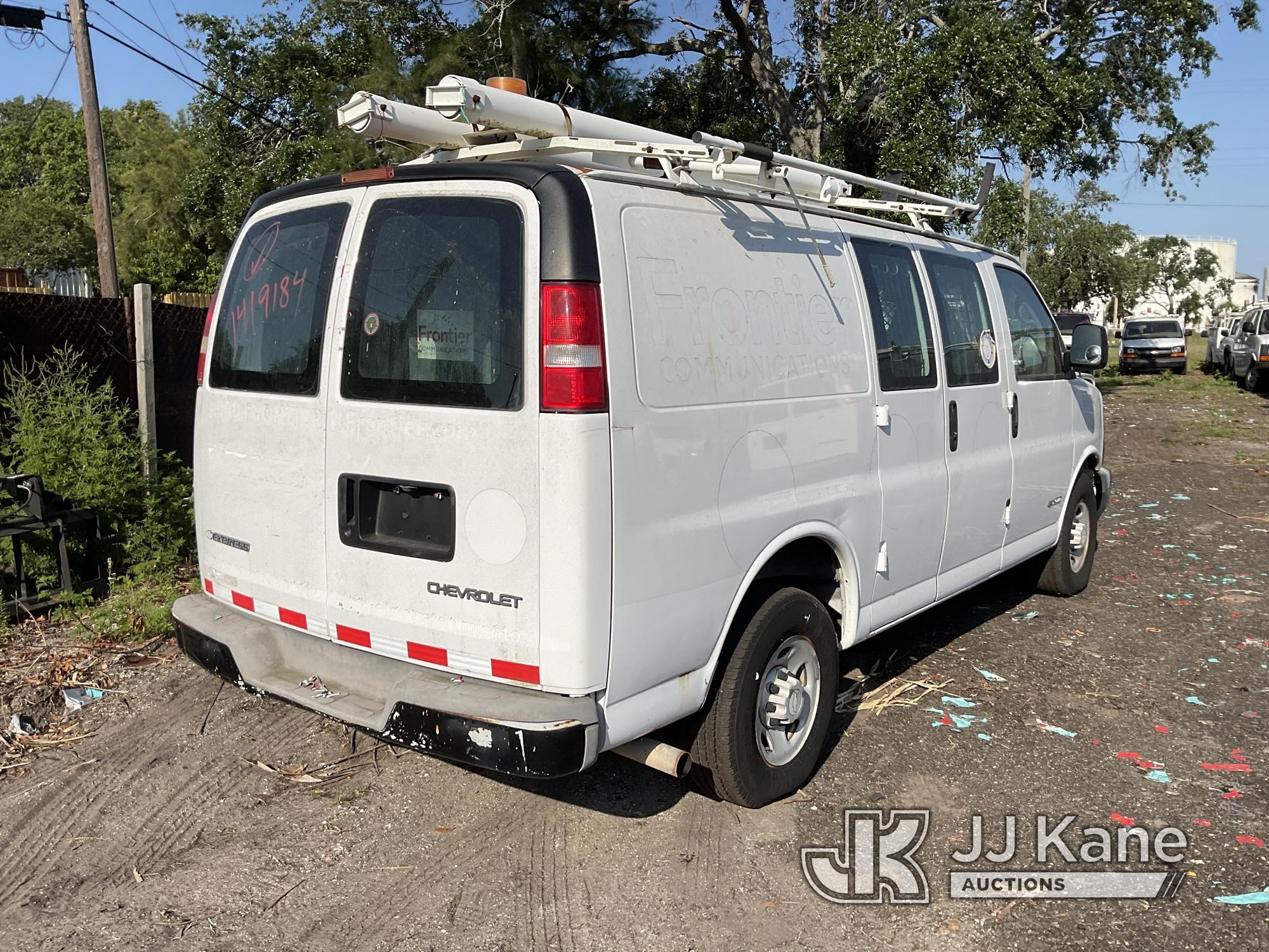 (Tampa, FL) 2006 Chevrolet Express G2500 Cargo Van Runs & Moves) (Jump To Start, Runs Rough, Strange