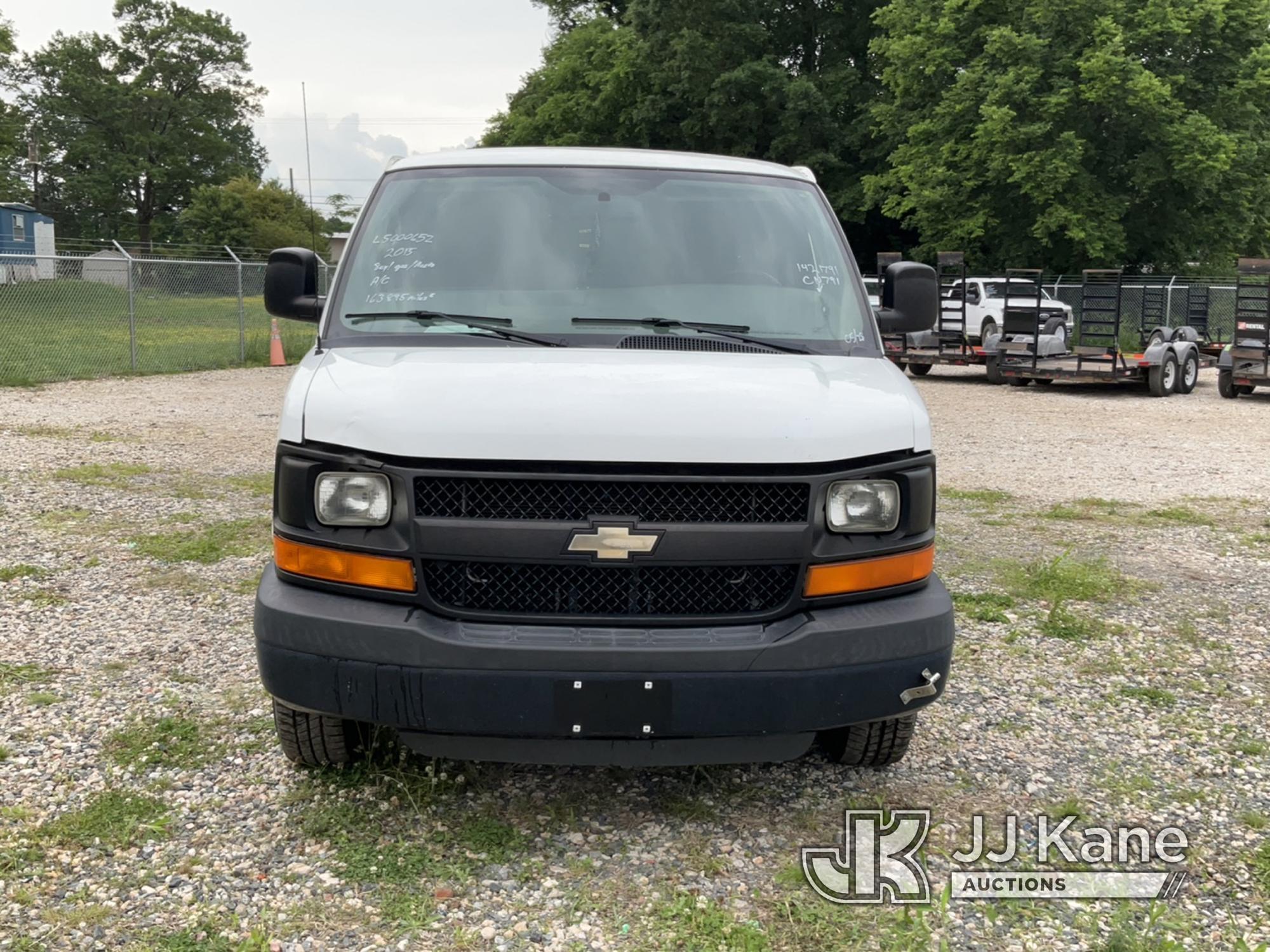 (Charlotte, NC) 2015 Chevrolet Express G3500 Cargo Van Runs & Moves) (Body/Paint Damage