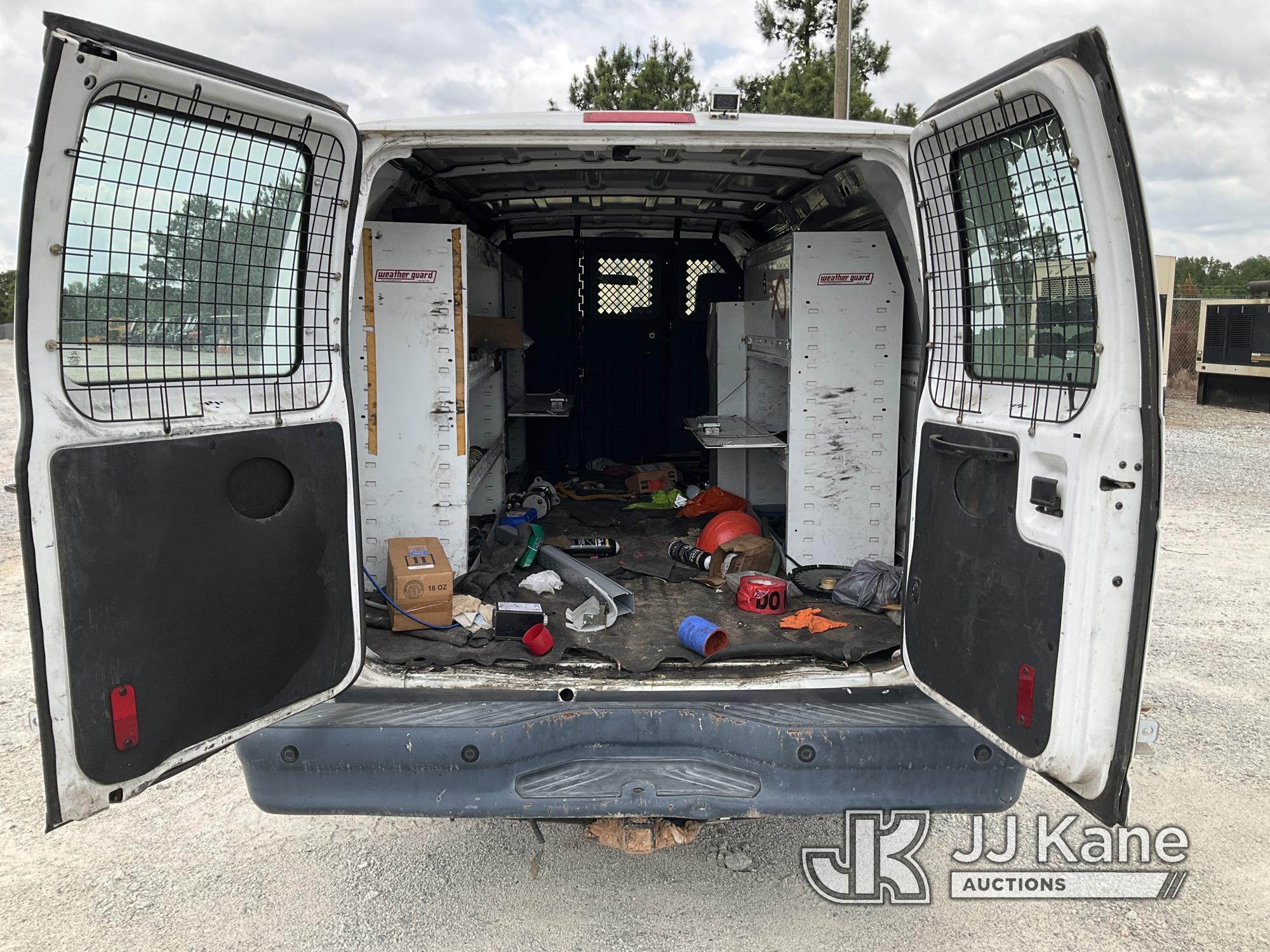 (Villa Rica, GA) 2010 Ford E250 Cargo Van No Key, Not Running, Condition Unknown, Body Damage