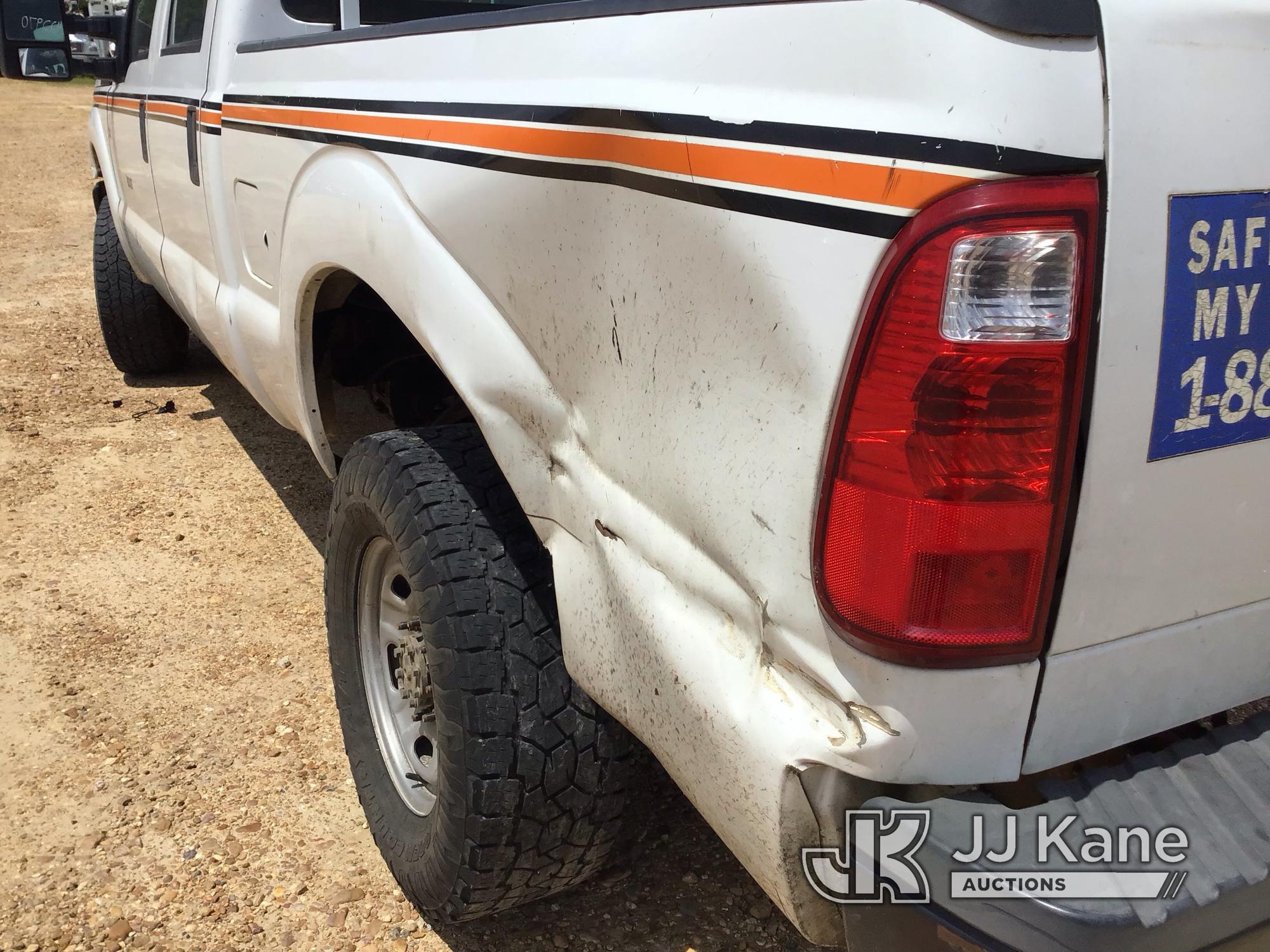 (Byram, MS) 2012 Ford F350 4x4 Crew-Cab Pickup Truck Runs & Moves) (As Per Seller: Needs Some Repair