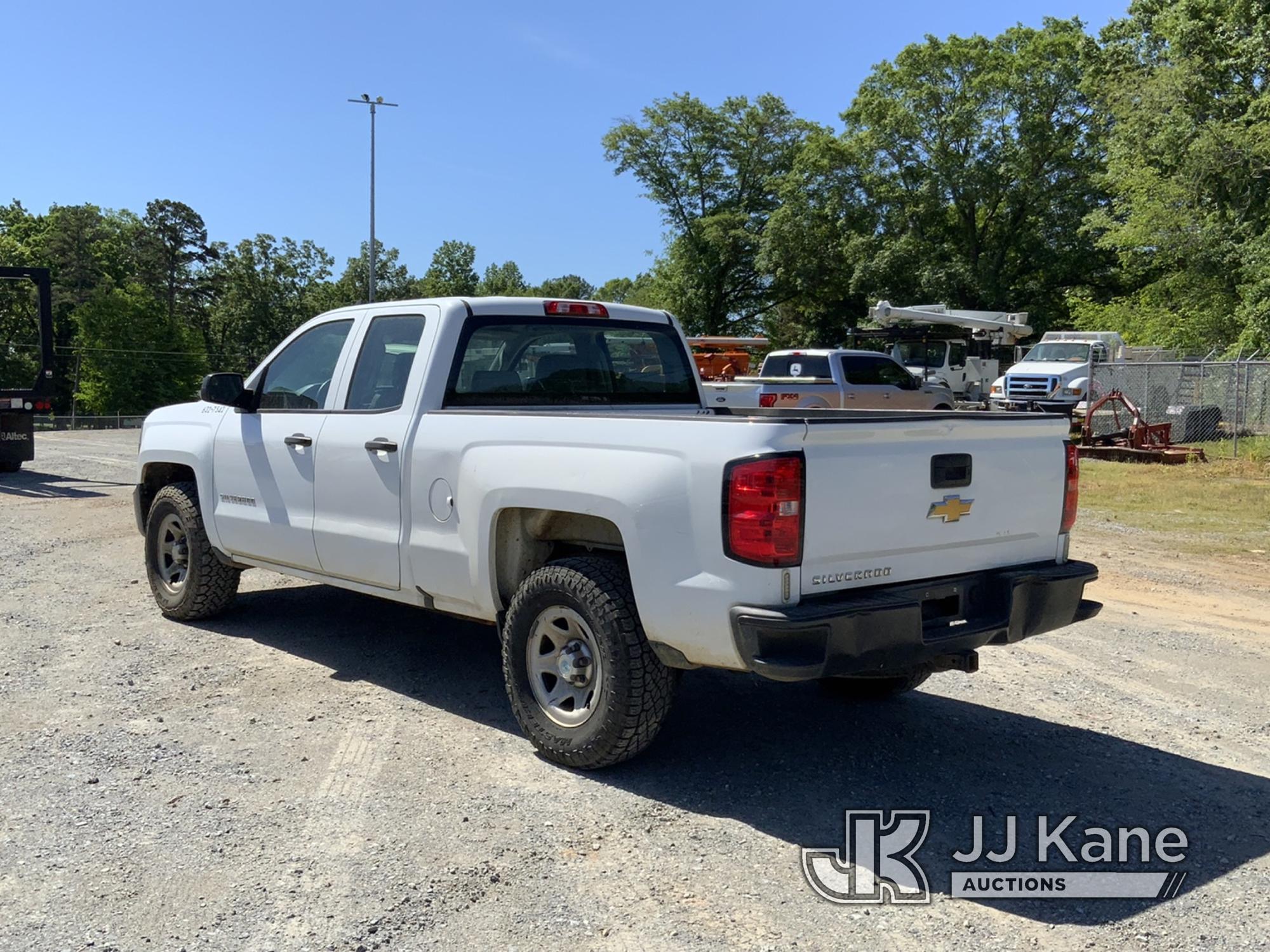 (Shelby, NC) 2017 Chevrolet Silverado 1500 4x4 Extended-Cab Pickup Truck, Needs new transmission Run