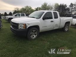 (Kodak, TN) 2011 Chevrolet Silverado 1500 4x4 Extended-Cab Pickup Truck Runs & Moves) (Engine Knocks