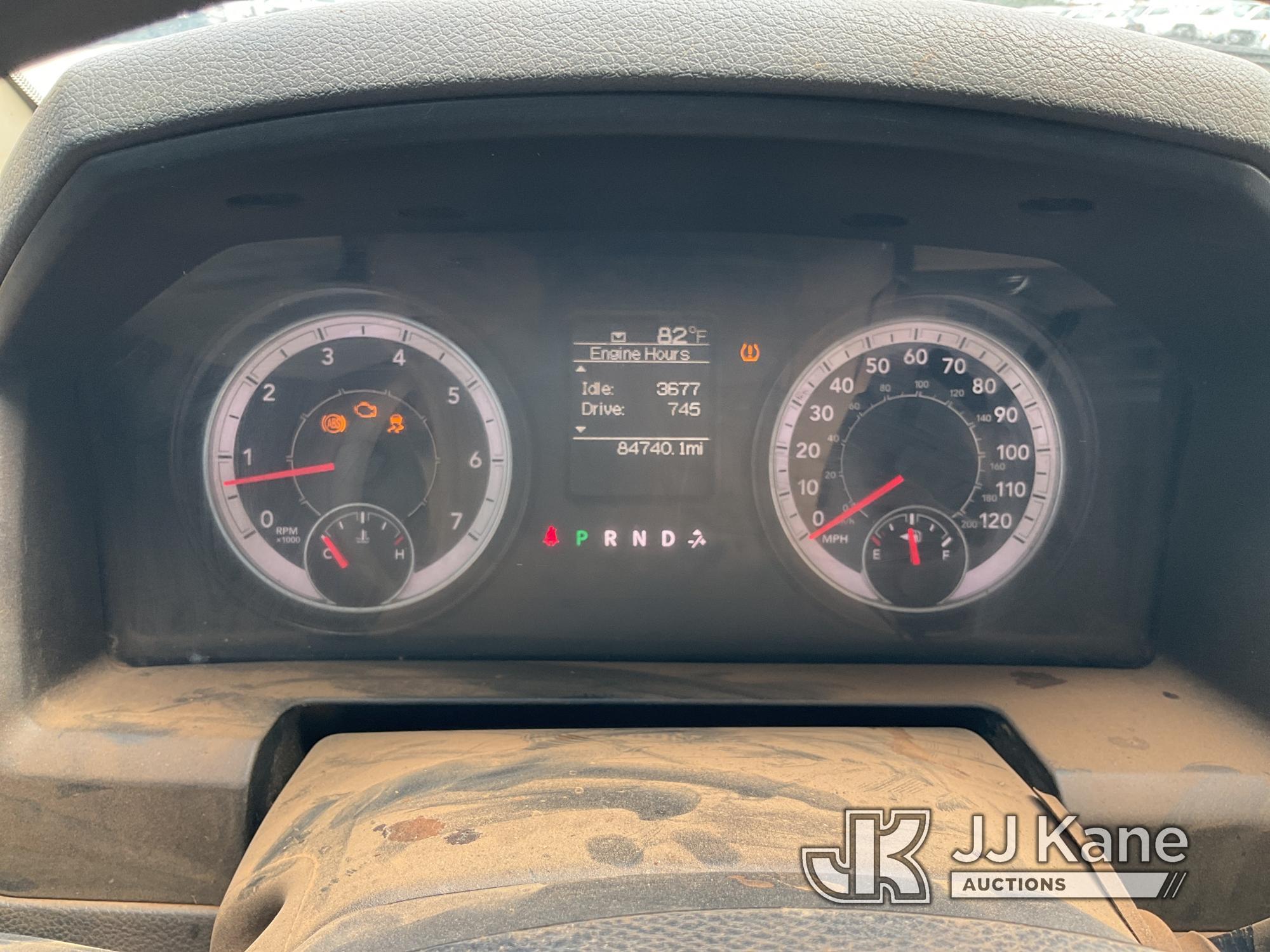 (Villa Rica, GA) 2018 RAM 2500 4x4 Crew-Cab Pickup Truck Runs & Moves) (Check Engine Light On, ABS L