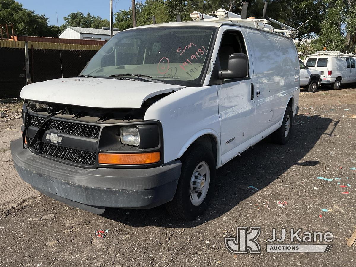 (Tampa, FL) 2005 Chevrolet Express G2500 Cargo Van Runs & Moves) (Jump To Start