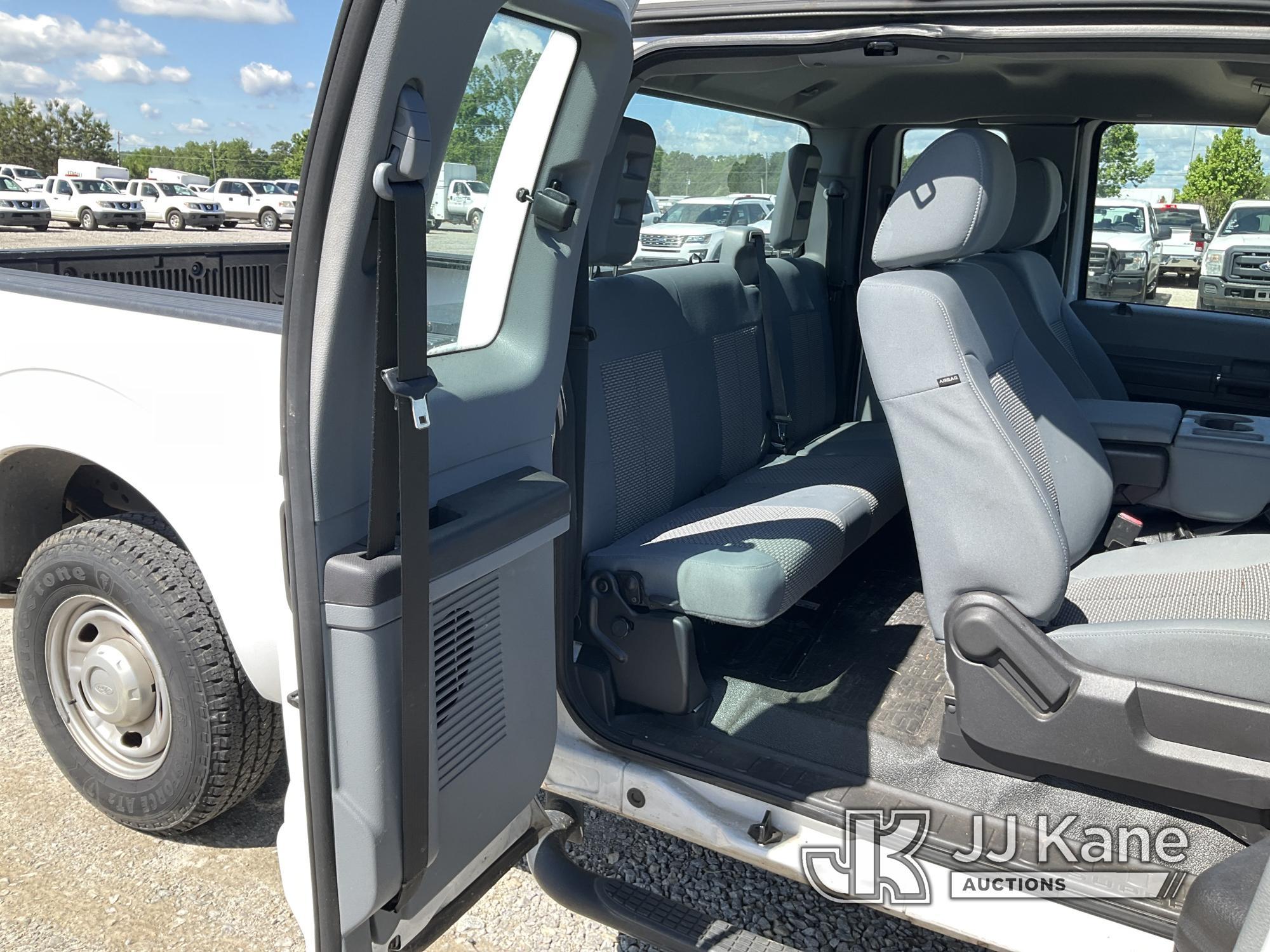 (Villa Rica, GA) 2015 Ford F250 Extended-Cab Pickup Truck, (GA Power Unit) Runs & Moves) (Body Damag