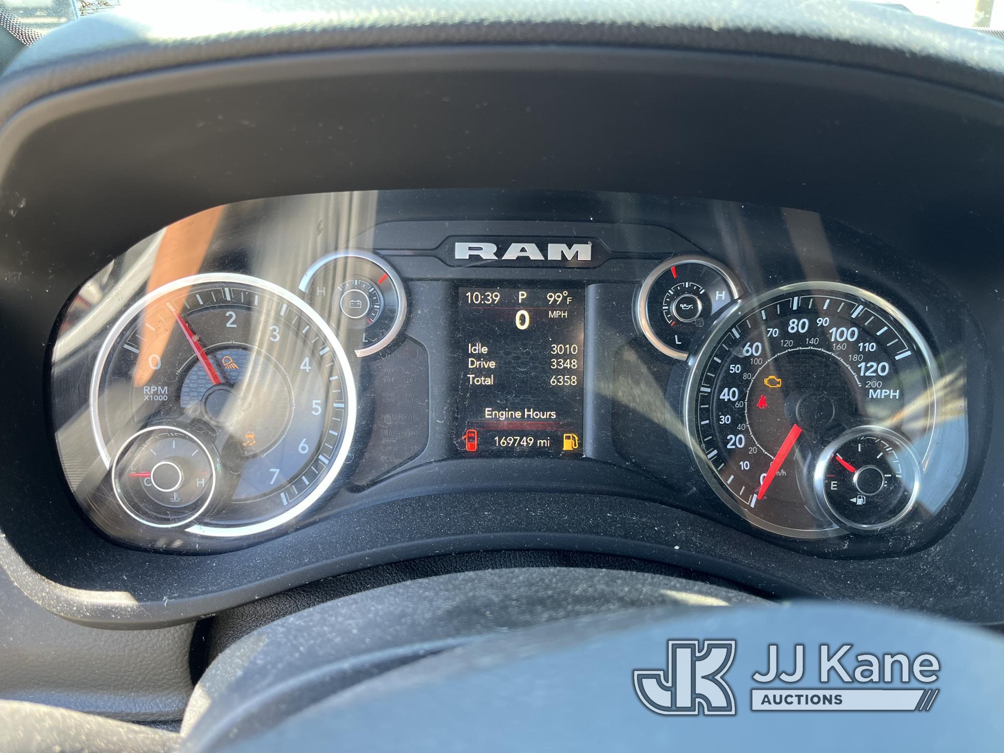 (Tampa, FL) 2019 RAM 2500 4x4 Crew-Cab Pickup Truck Runs & Moves)(Check Engine Light On, Body Damage