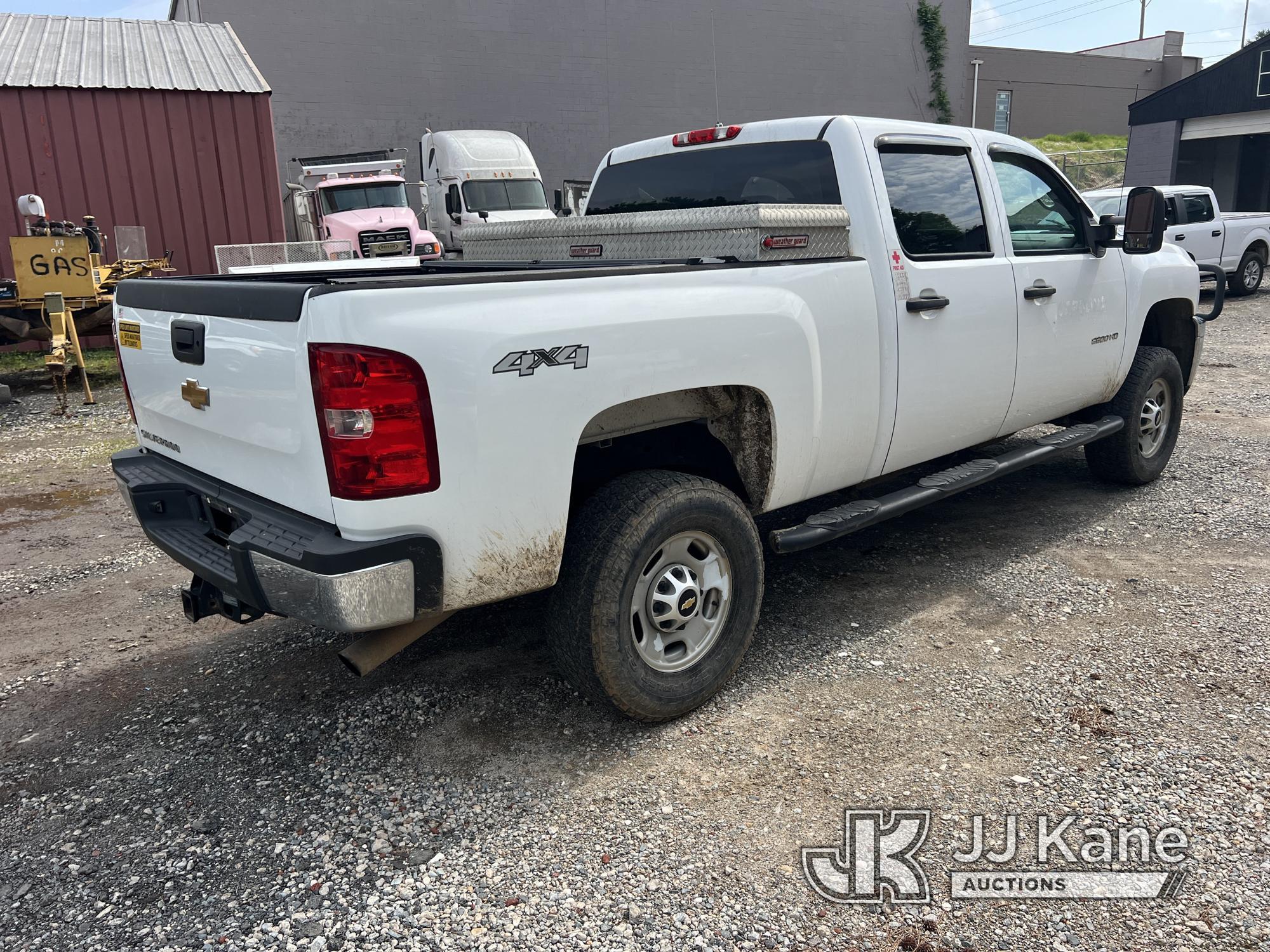 (Charlotte, NC) 2014 Chevrolet Silverado 2500HD 4x4 Crew-Cab Pickup Truck, Decommissioned Runs & Mov