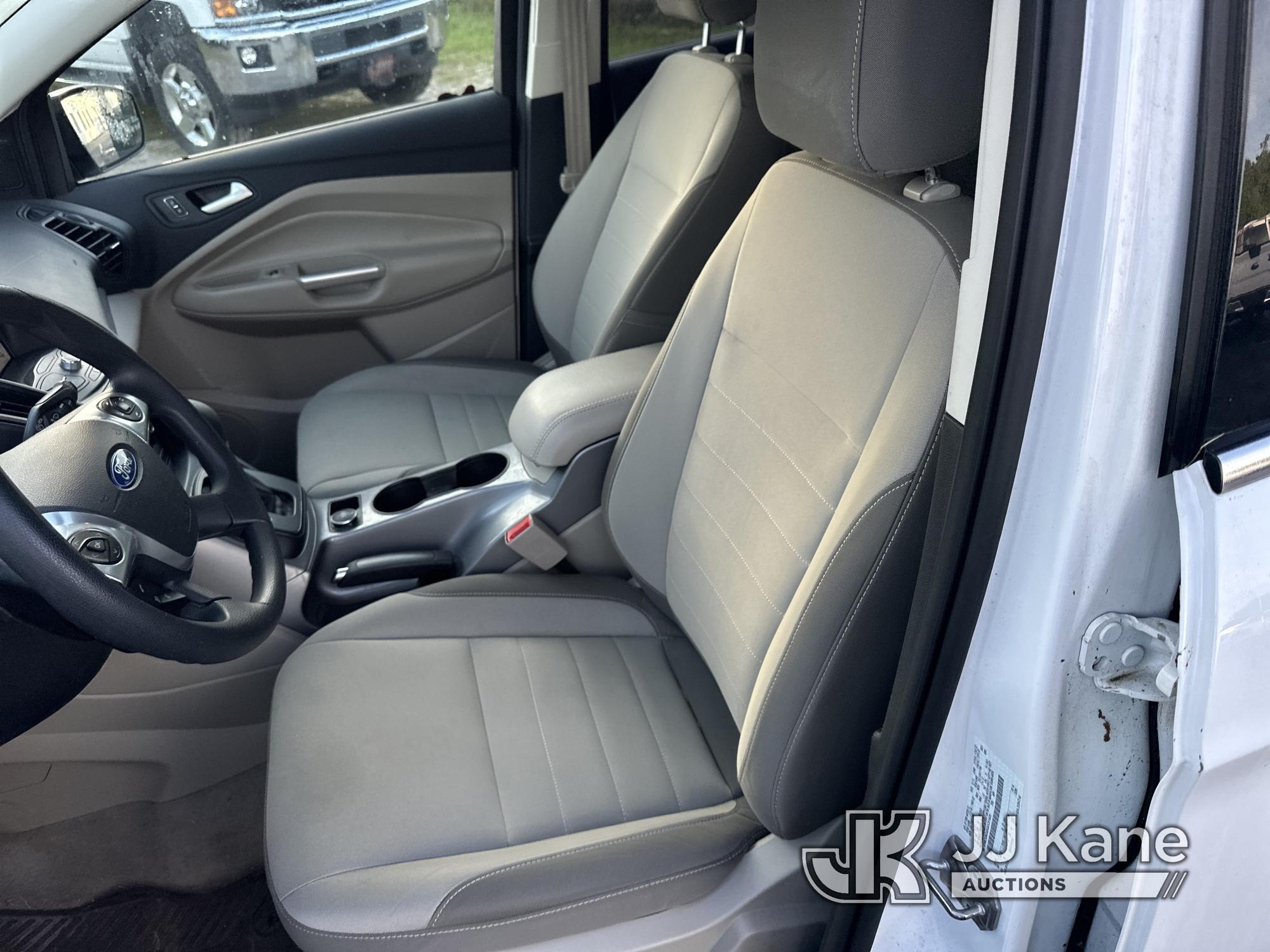 (Ocala, FL) 2016 Ford Escape 4x4 4-Door Sport Utility Vehicle Duke Unit) (Runs & Moves) (Paint Damag