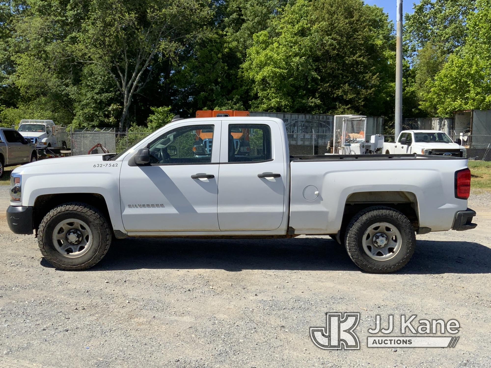 (Shelby, NC) 2017 Chevrolet Silverado 1500 4x4 Extended-Cab Pickup Truck, Needs new transmission Run
