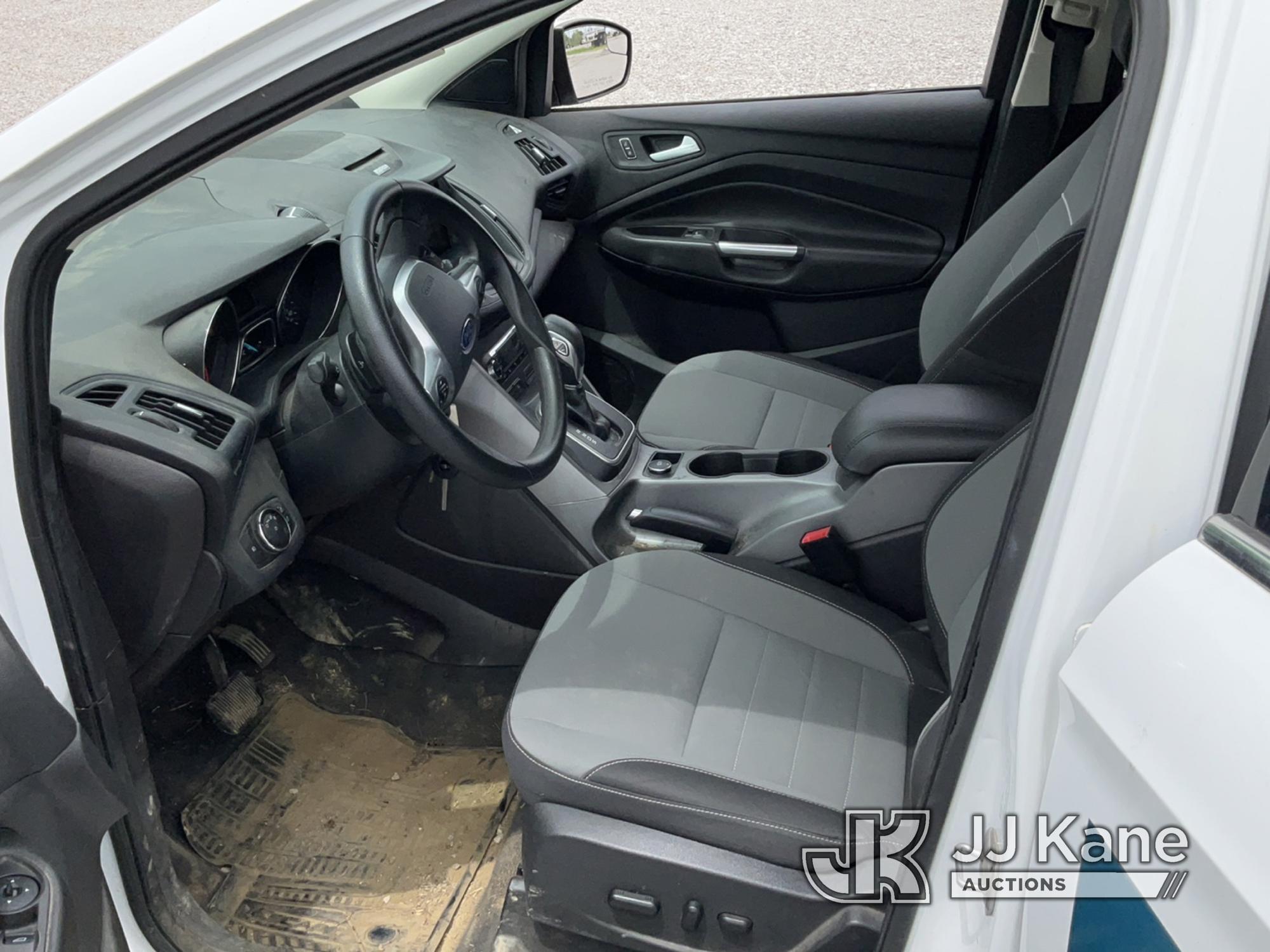 (Verona, KY) 2014 Ford Escape 4x4 4-Door Sport Utility Vehicle Runs & Moves) (Duke Unit
