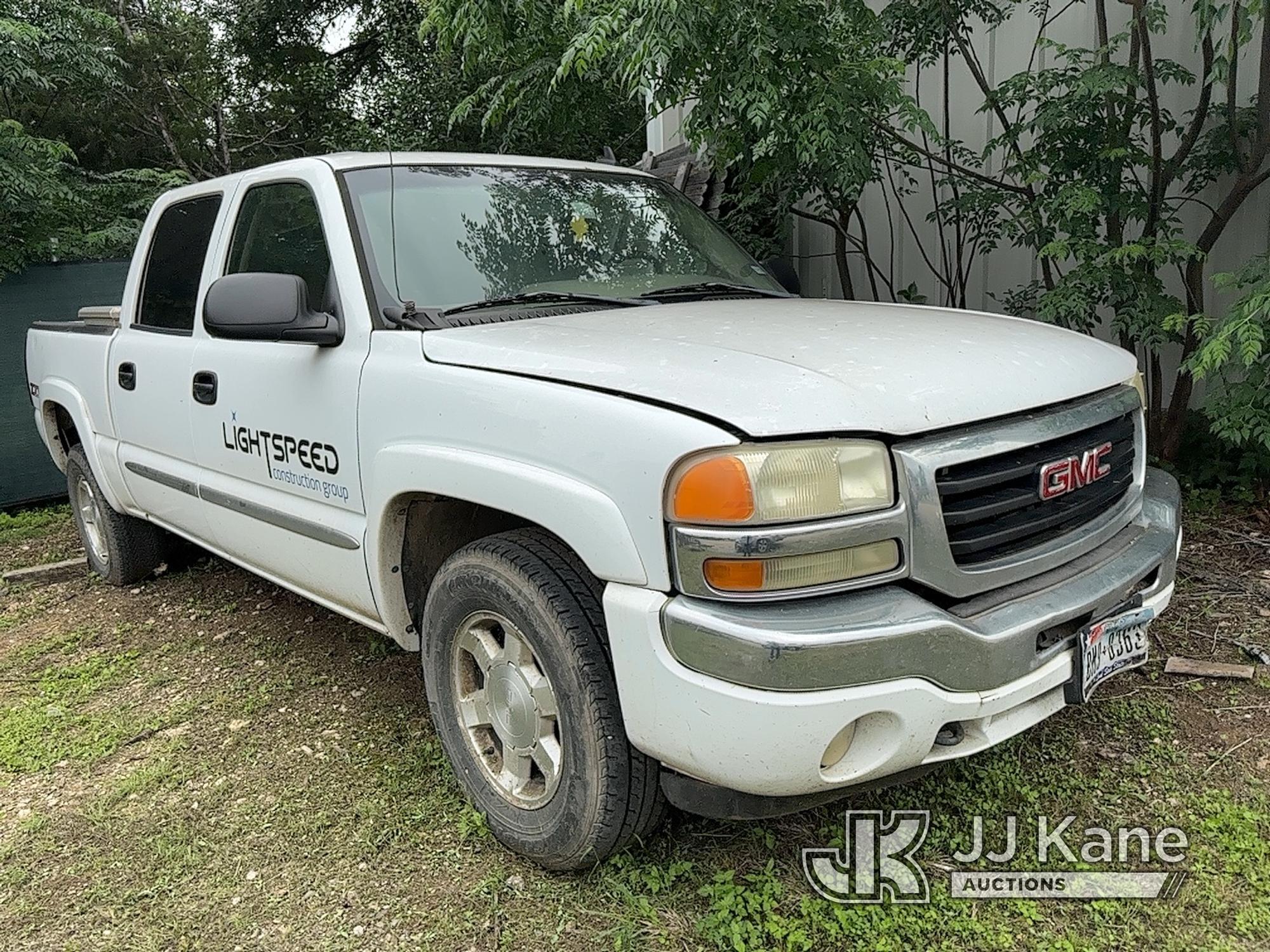 (Austin, TX) 2006 GMC Sierra 1500 4x4 Crew-Cab Pickup Truck Not Running, Condition Unknown) (Missing