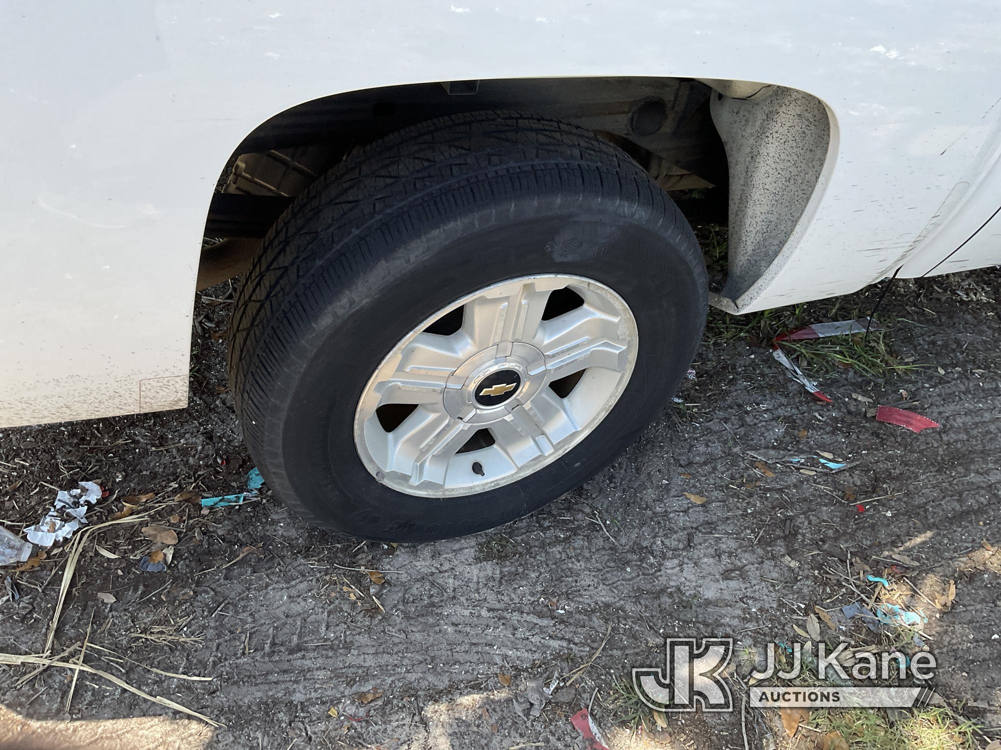 (Tampa, FL) 2012 Chevrolet Silverado 1500 Crew-Cab Pickup Truck Not Running, Condition Unknown