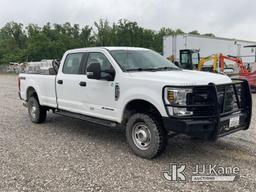 (Verona, KY) 2018 Ford F250 4x4 Crew-Cab Pickup Truck Runs & Moves) (Check Engine Light On, Exhaust