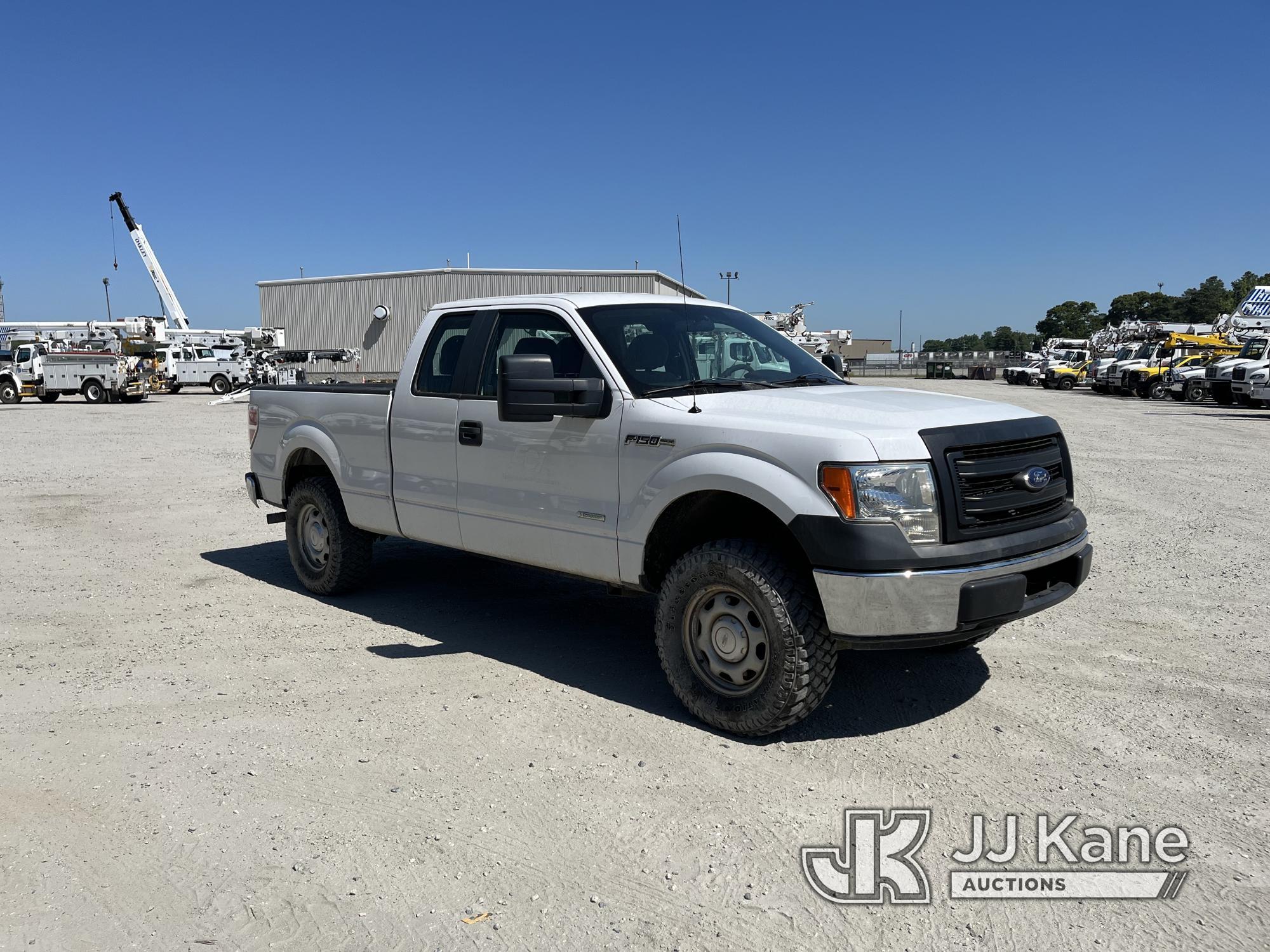 (Chester, VA) 2014 Ford F150 4x4 Extended-Cab Pickup Truck Runs & Moves