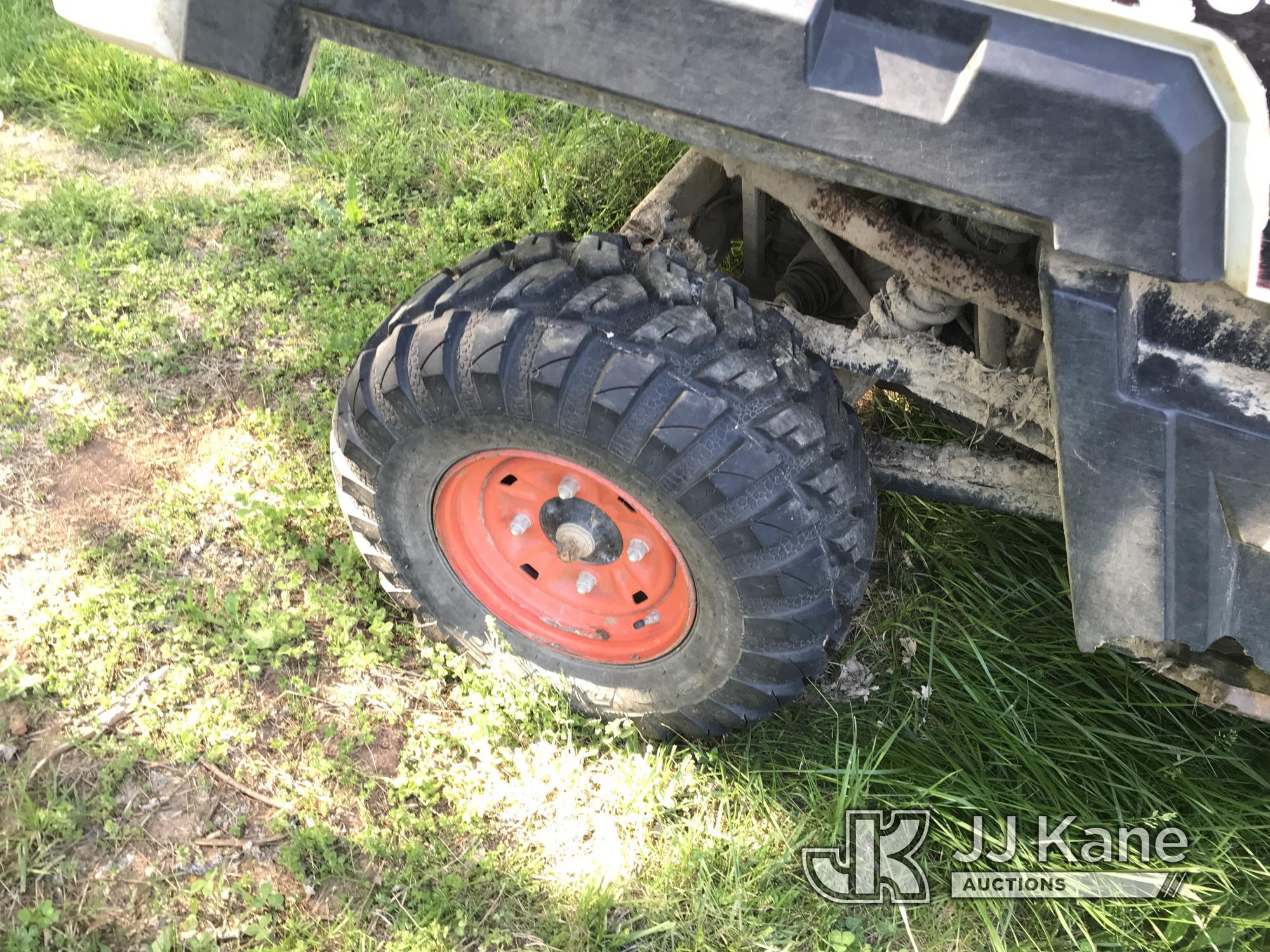 (Kodak, TN) 2017 Bobcat 3400XL 4x4 Crew Cab Yard Cart No Title) (Jump to Start, Runs, Moves, Engine