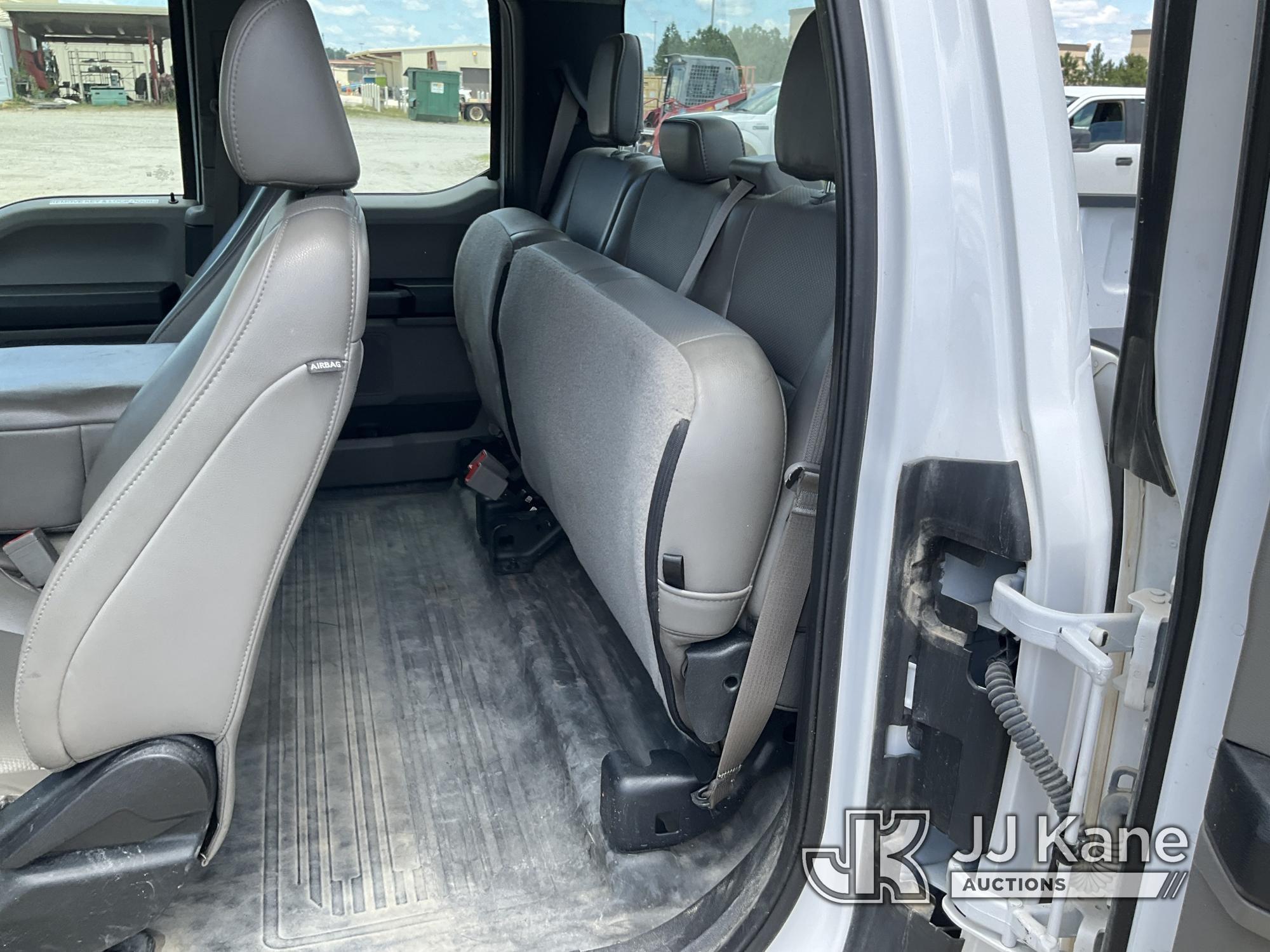 (Waynesboro, GA) 2019 Ford F150 Extended-Cab Pickup Truck, (GA Power Unit) Runs & Moves) (Body/Paint