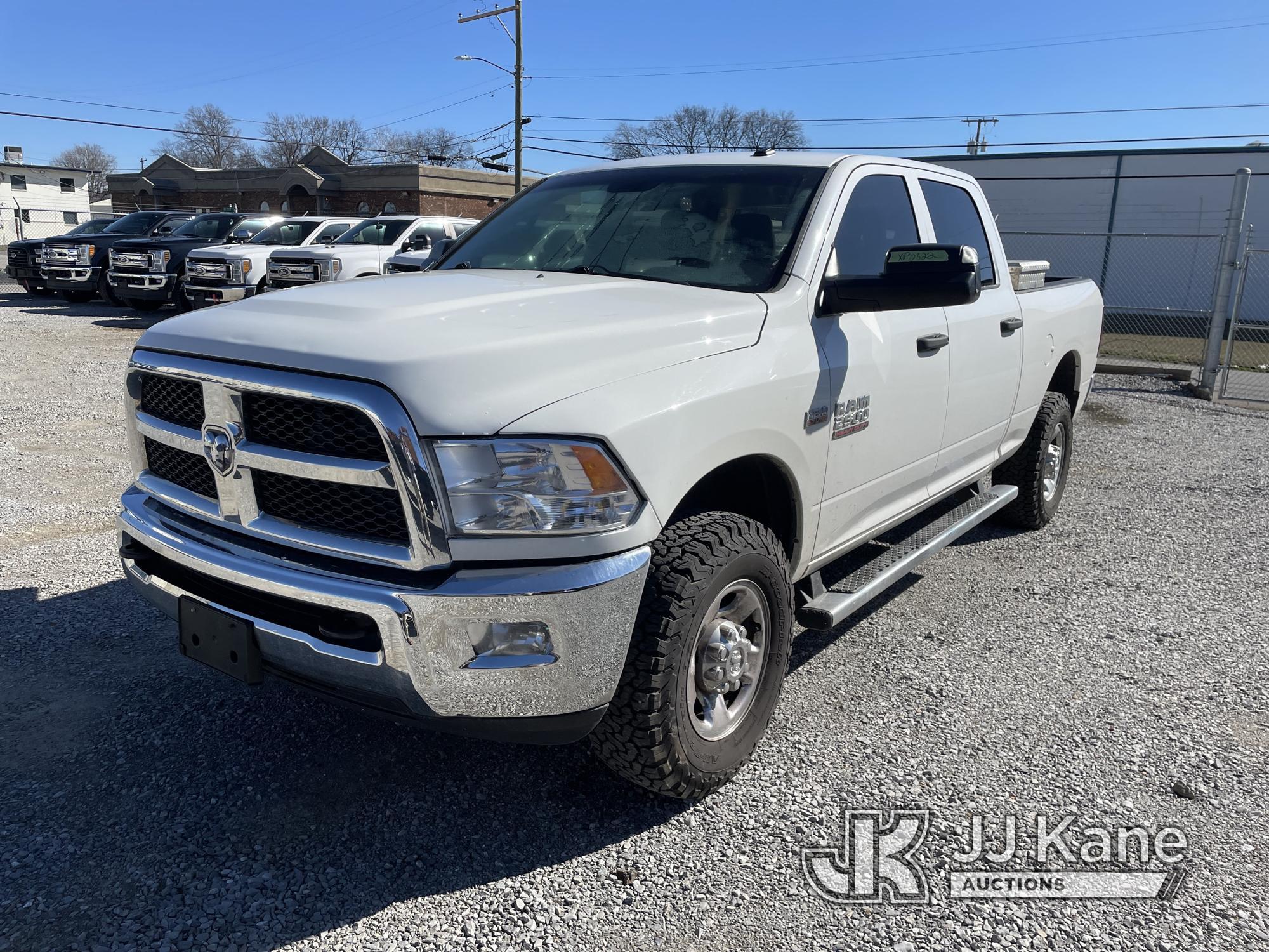 (Chattanooga, TN) 2013 RAM 2500 4x4 Crew-Cab Pickup Truck Runs & Moves