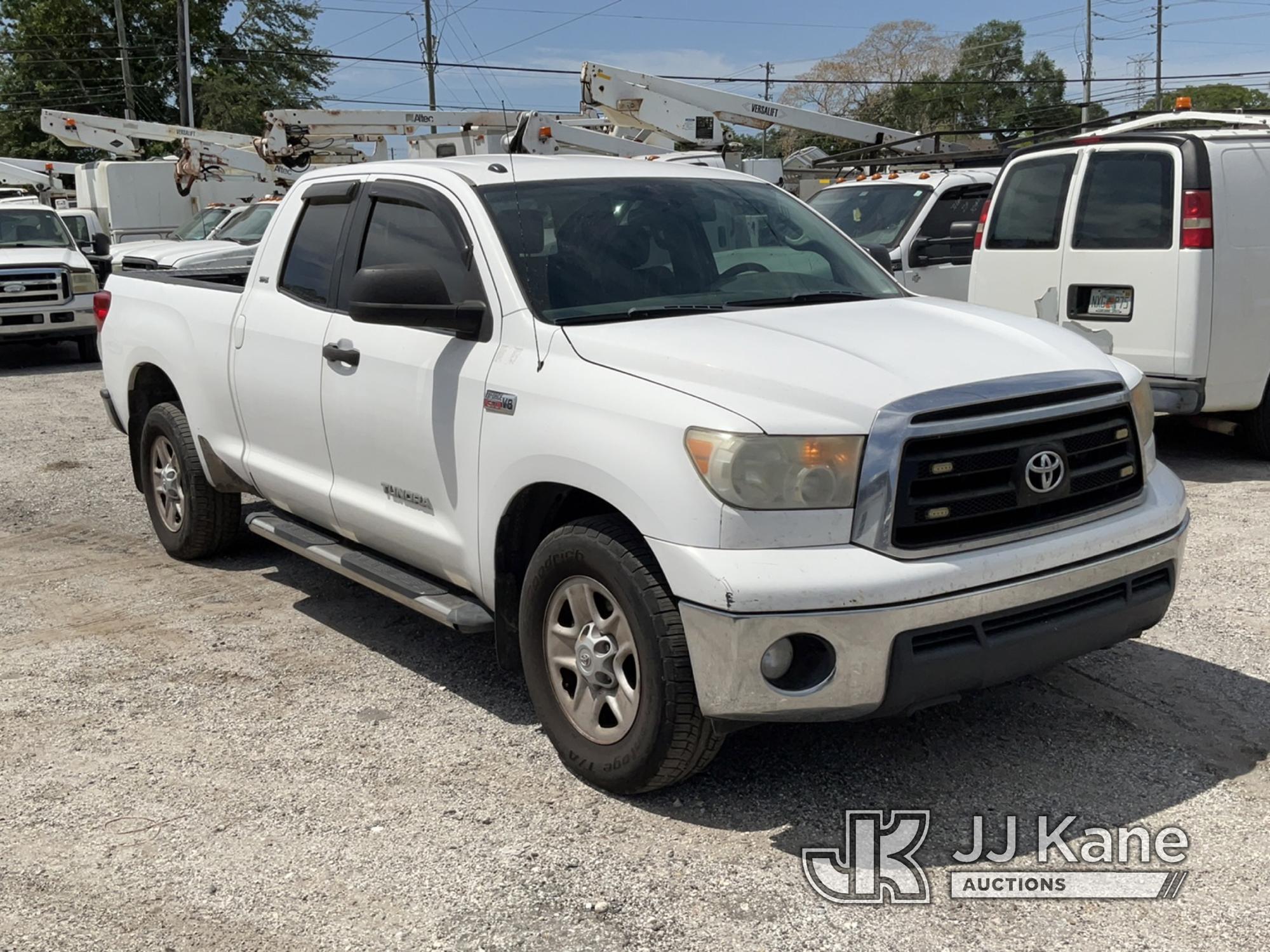 (Clearwater, FL) 2011 Toyota Tundra Pickup Truck Runs & Moves