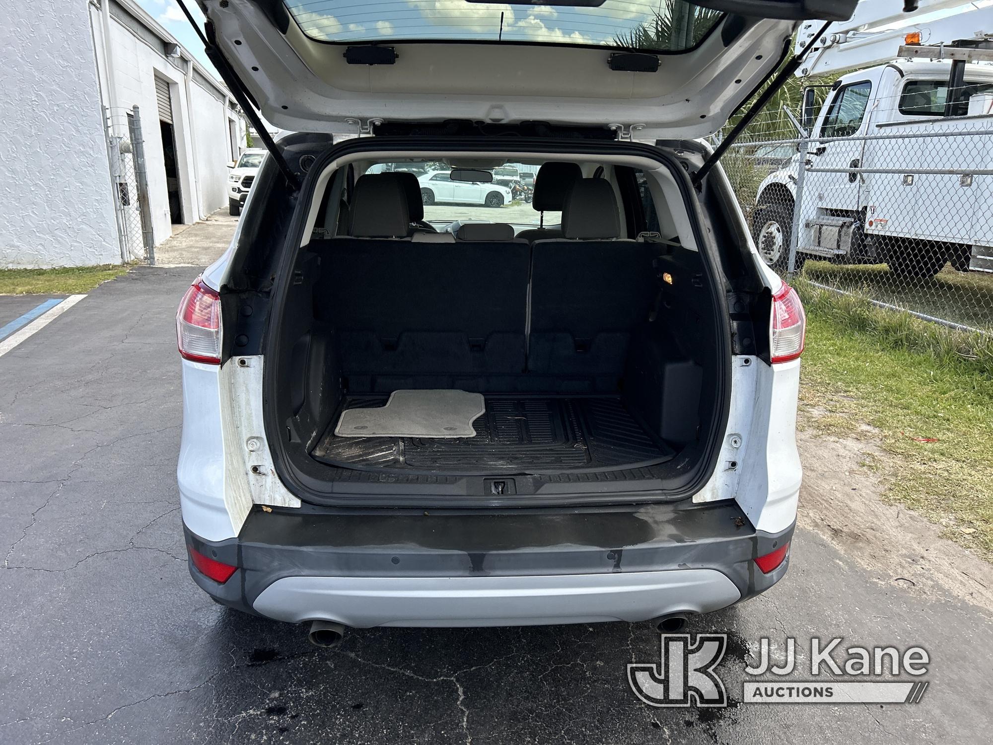 (Ocala, FL) 2015 Ford Escape 4x4 4-Door Sport Utility Vehicle Duke Unit) (Runs & Moves) (Check Engin