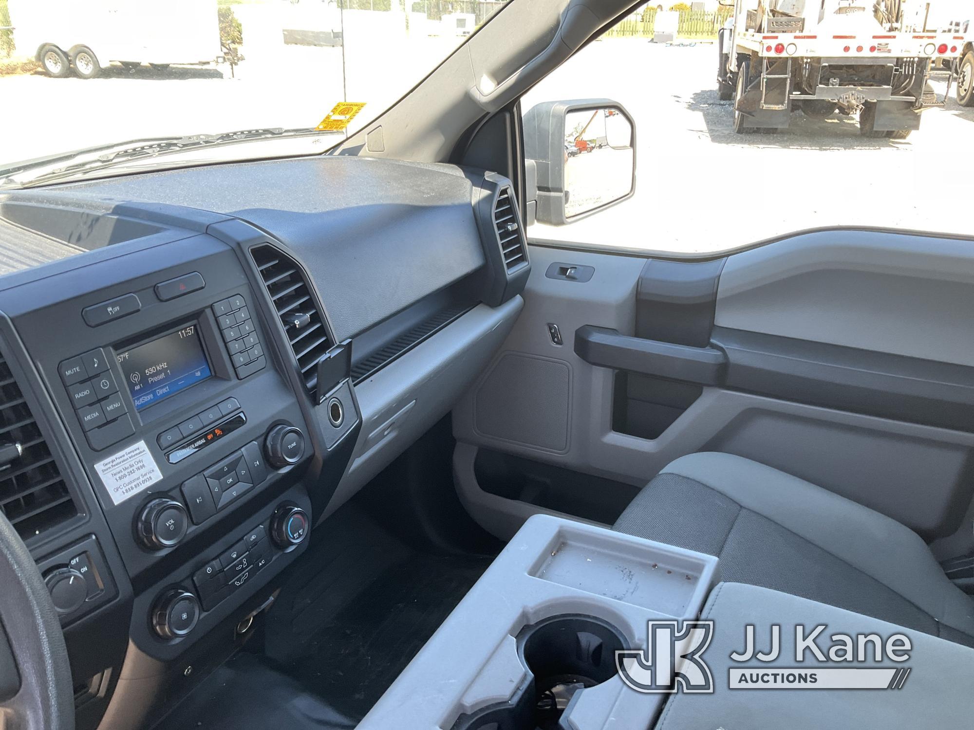 (Villa Rica, GA) 2015 Ford F150 Extended-Cab Pickup Truck, (GA Power Unit) Runs & Moves) (Body Damag