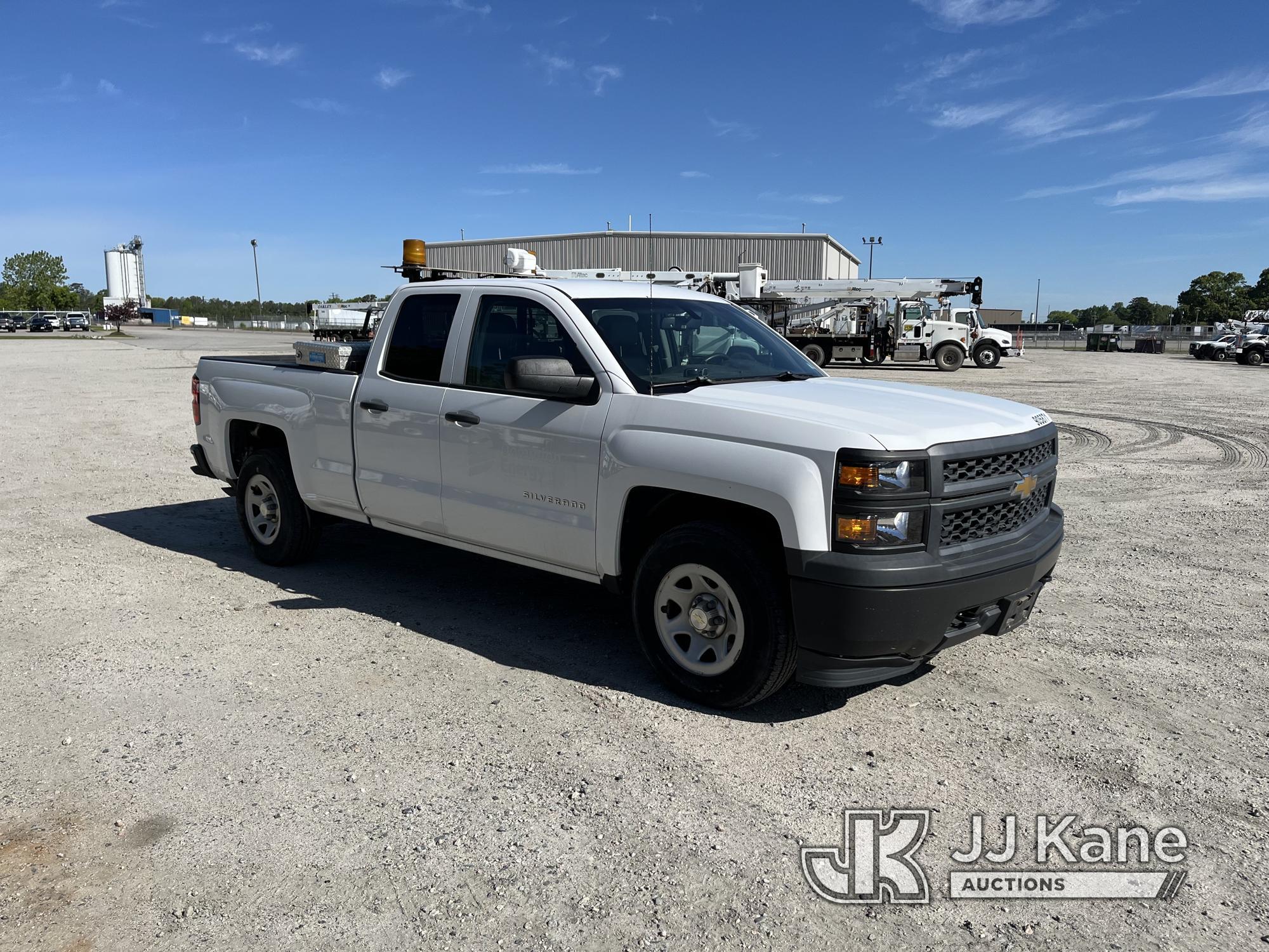 (Chester, VA) 2014 Chevrolet Silverado 1500 4x4 Extended-Cab Pickup Truck Runs & Moves