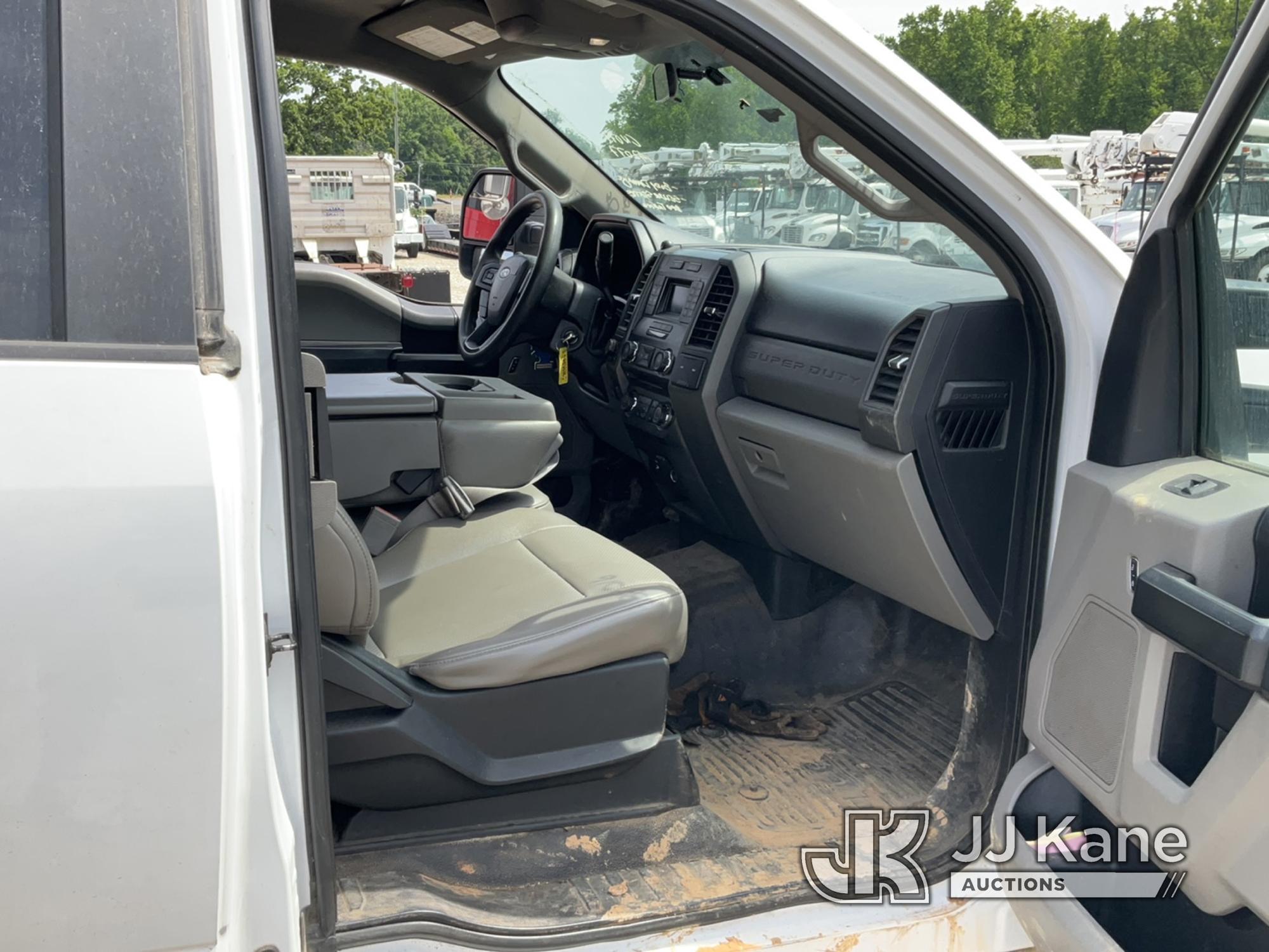 (Charlotte, NC) 2018 Ford F350 4x4 Extended-Cab Pickup Truck Runs & Moves) (Body Damage) (Seller Sta