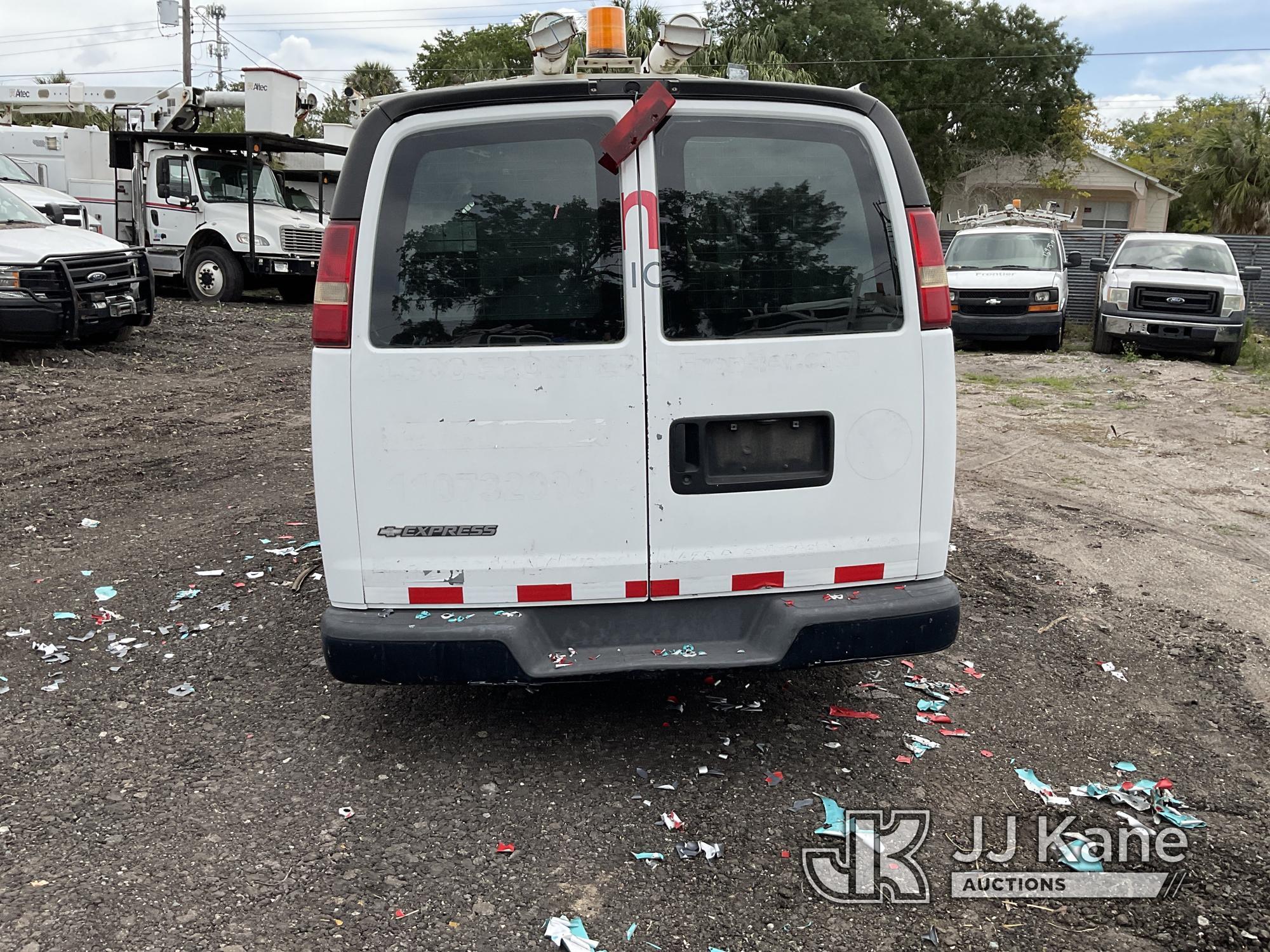 (Tampa, FL) 2007 Chevrolet Express G1500 Cargo Van Not Running & Condition Unknown) (Turn Over Will