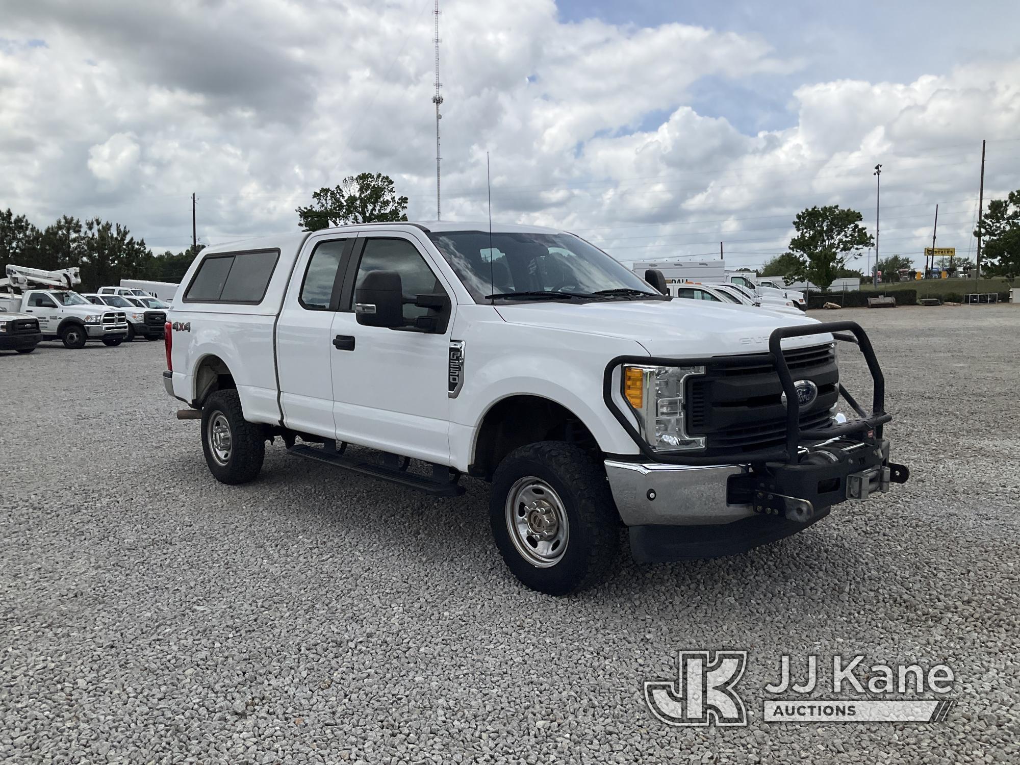 (Villa Rica, GA) 2017 Ford F250 4x4 Extended-Cab Pickup Truck, (GA Power Unit) Runs & Moves