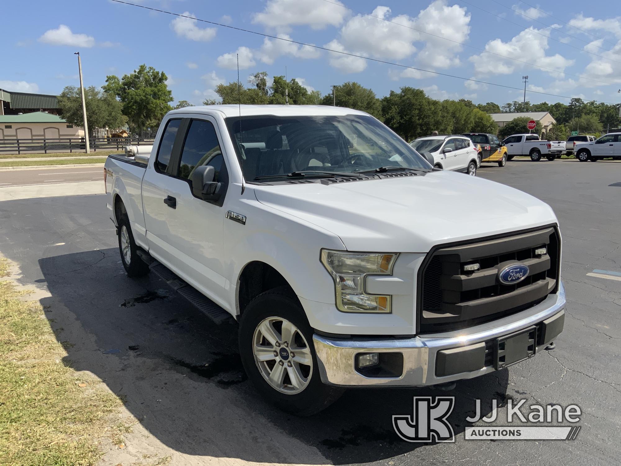 (Ocala, FL) 2015 Ford F150 4x4 Extended-Cab Pickup Truck Runs & Moves) (Body/Paint Damage