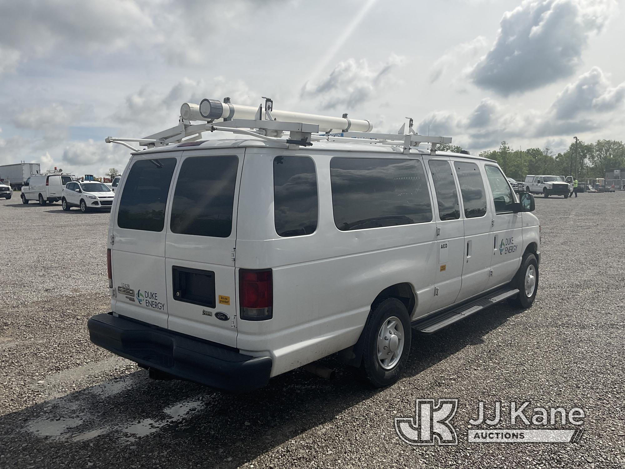 (Verona, KY) 2011 Ford E350 Cargo Van Runs & Moves) (Duke Unit