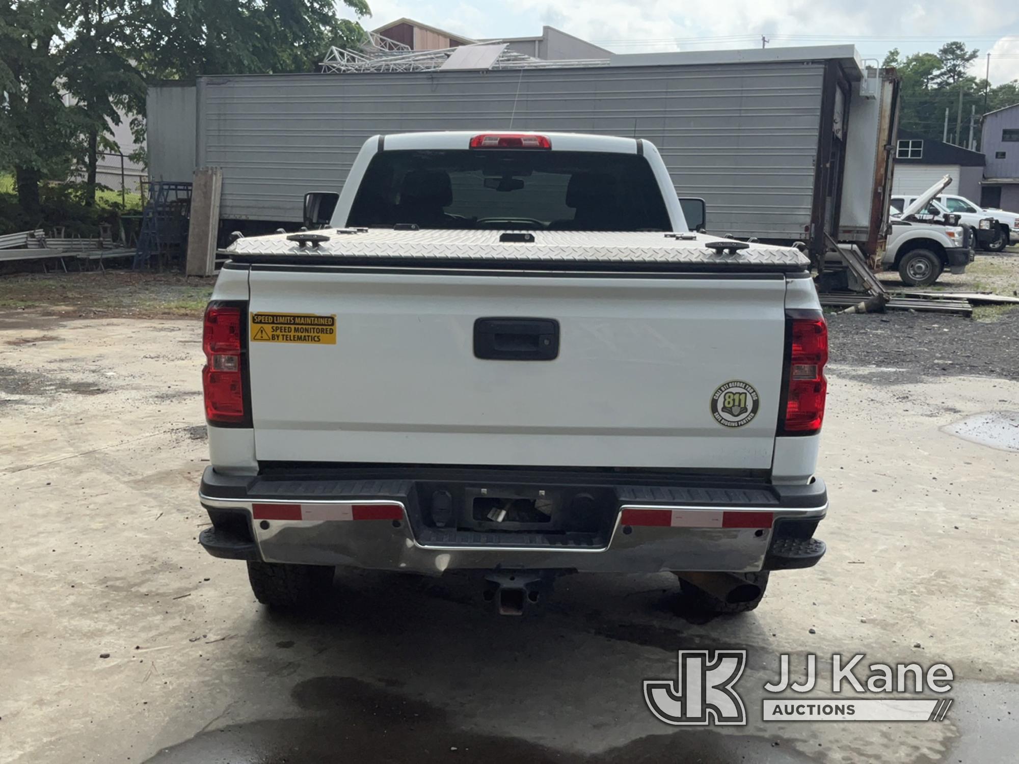 (Charlotte, NC) 2018 Chevrolet Silverado 2500HD 4x4 Extended-Cab Pickup Truck Runs & Moves) (Jump To