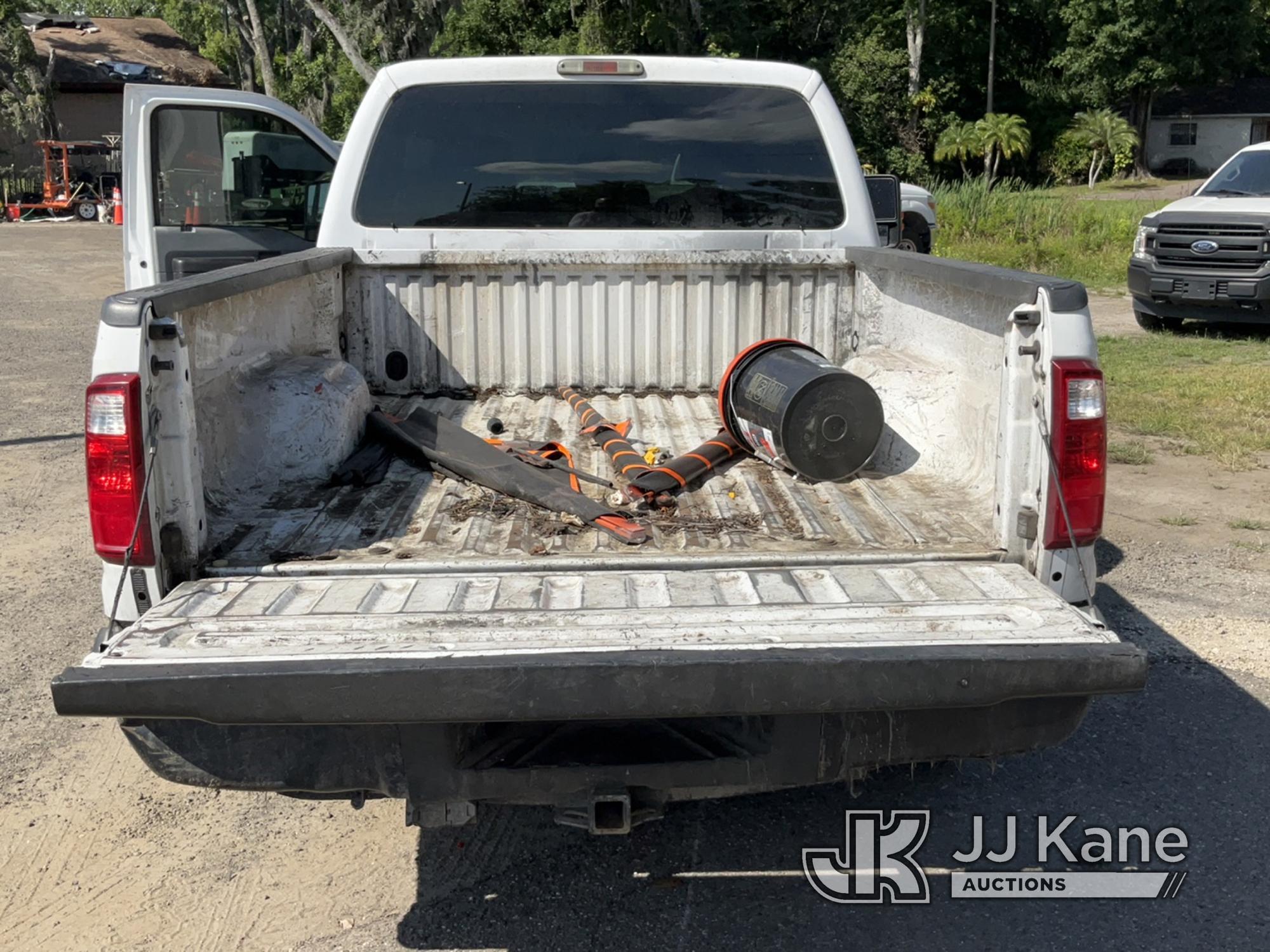 (Tampa, FL) 2016 Ford F250 Extended-Cab Pickup Truck Runs & Moves) (Bad Engine & Transmission, Body