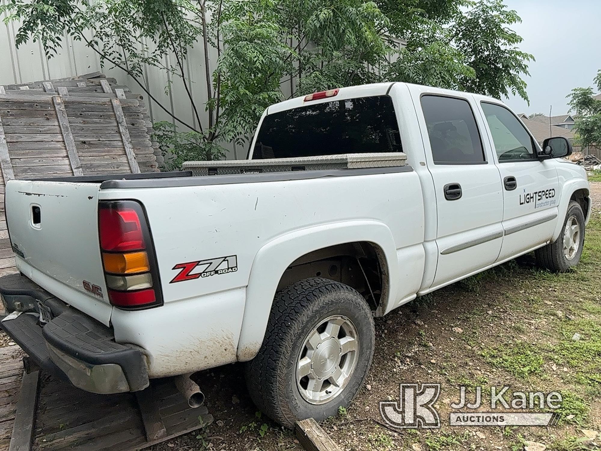 (Austin, TX) 2006 GMC Sierra 1500 4x4 Crew-Cab Pickup Truck Not Running, Condition Unknown) (Missing