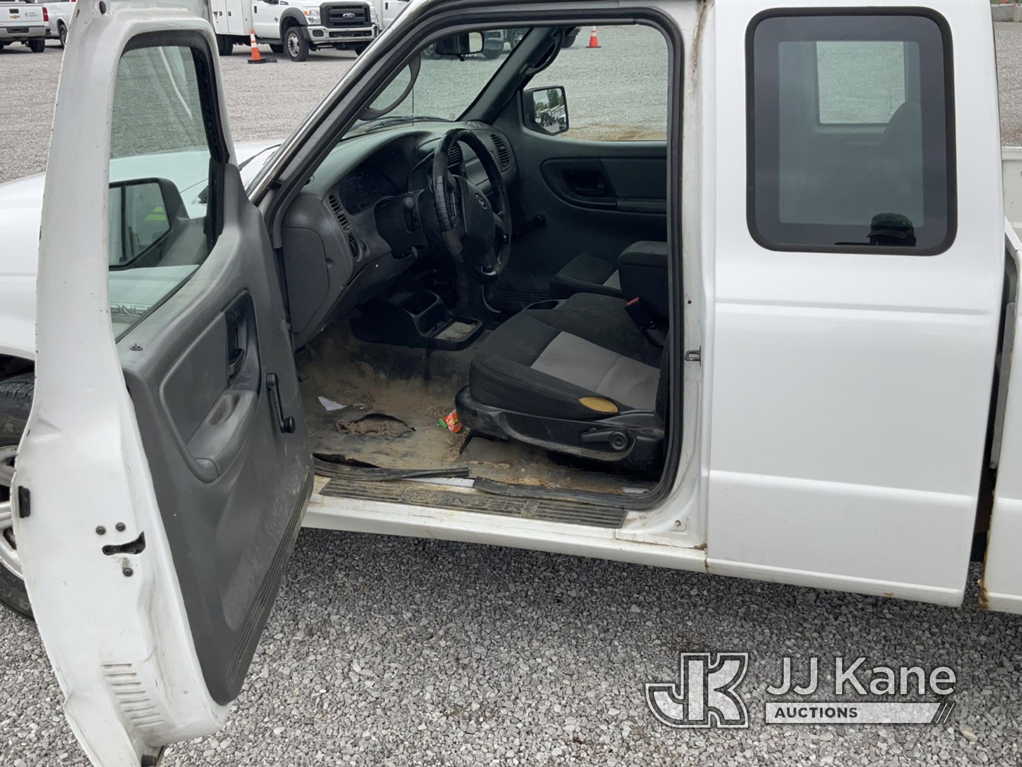 (Verona, KY) 2009 Ford Ranger 4x4 Extended-Cab Pickup Truck Runs & Moves) (Rust & Body Damage