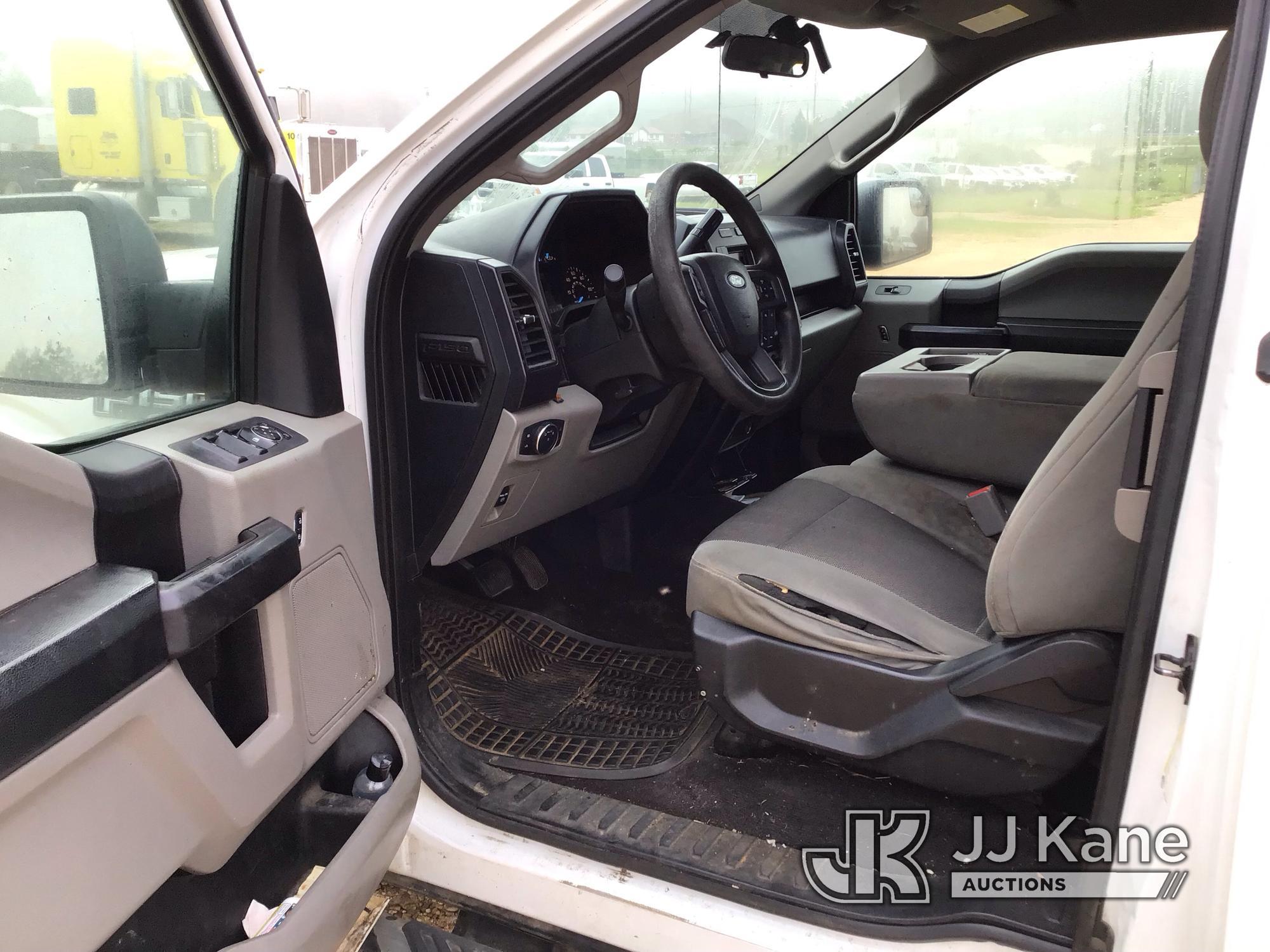 (Byram, MS) 2017 Ford F150 4x4 Extended-Cab Pickup Truck Runs & Moves) (Jump To Start, Seat Torn