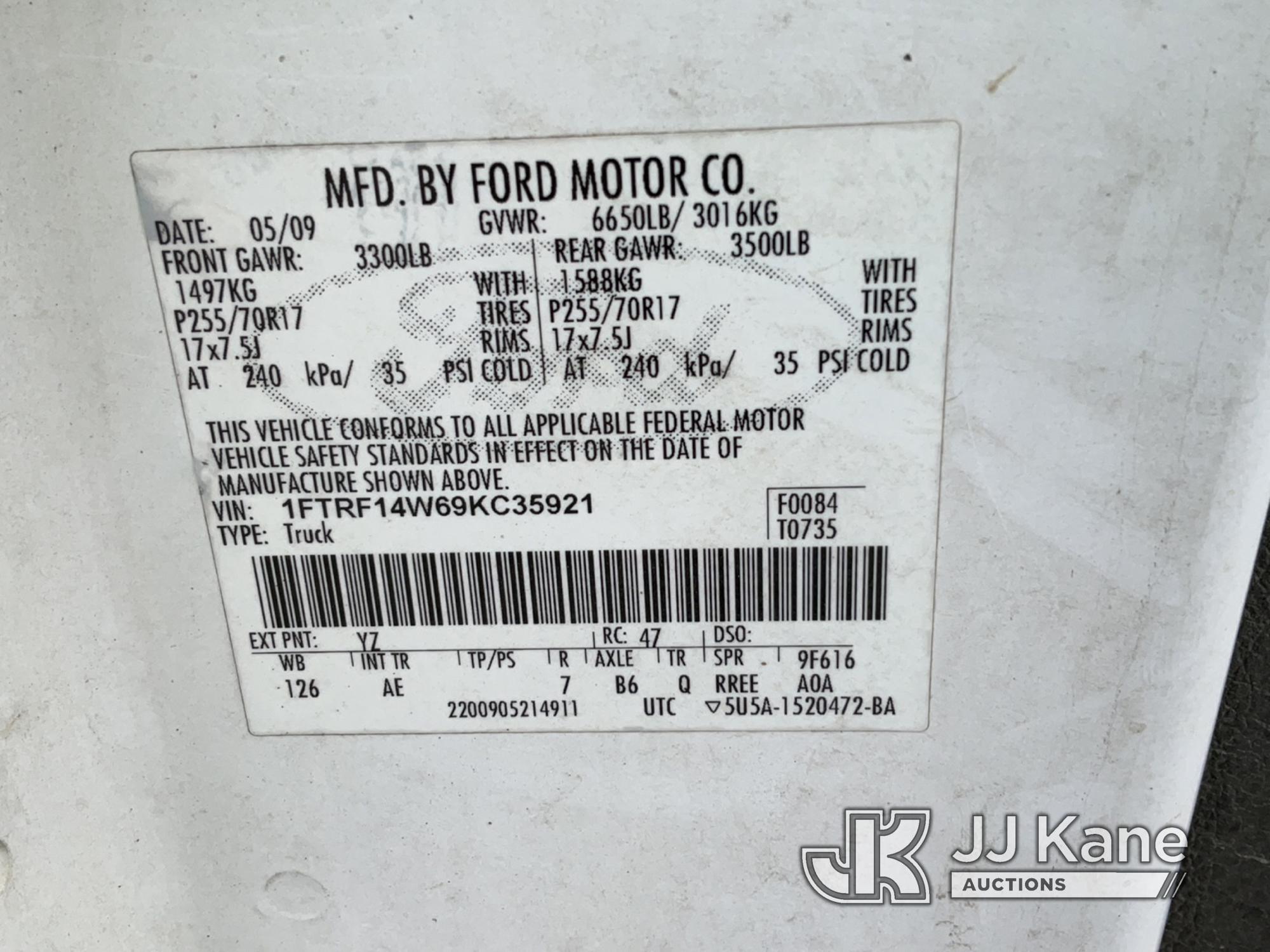 (Verona, KY) 2009 Ford F150 4x4 Pickup Truck Runs & Moves) (Rust Damage, Steering Wheel/Column Damag