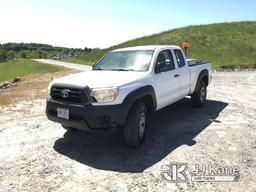 (Mount Airy, NC) 2015 Toyota Tacoma 4x4 Extended-Cab Pickup Truck