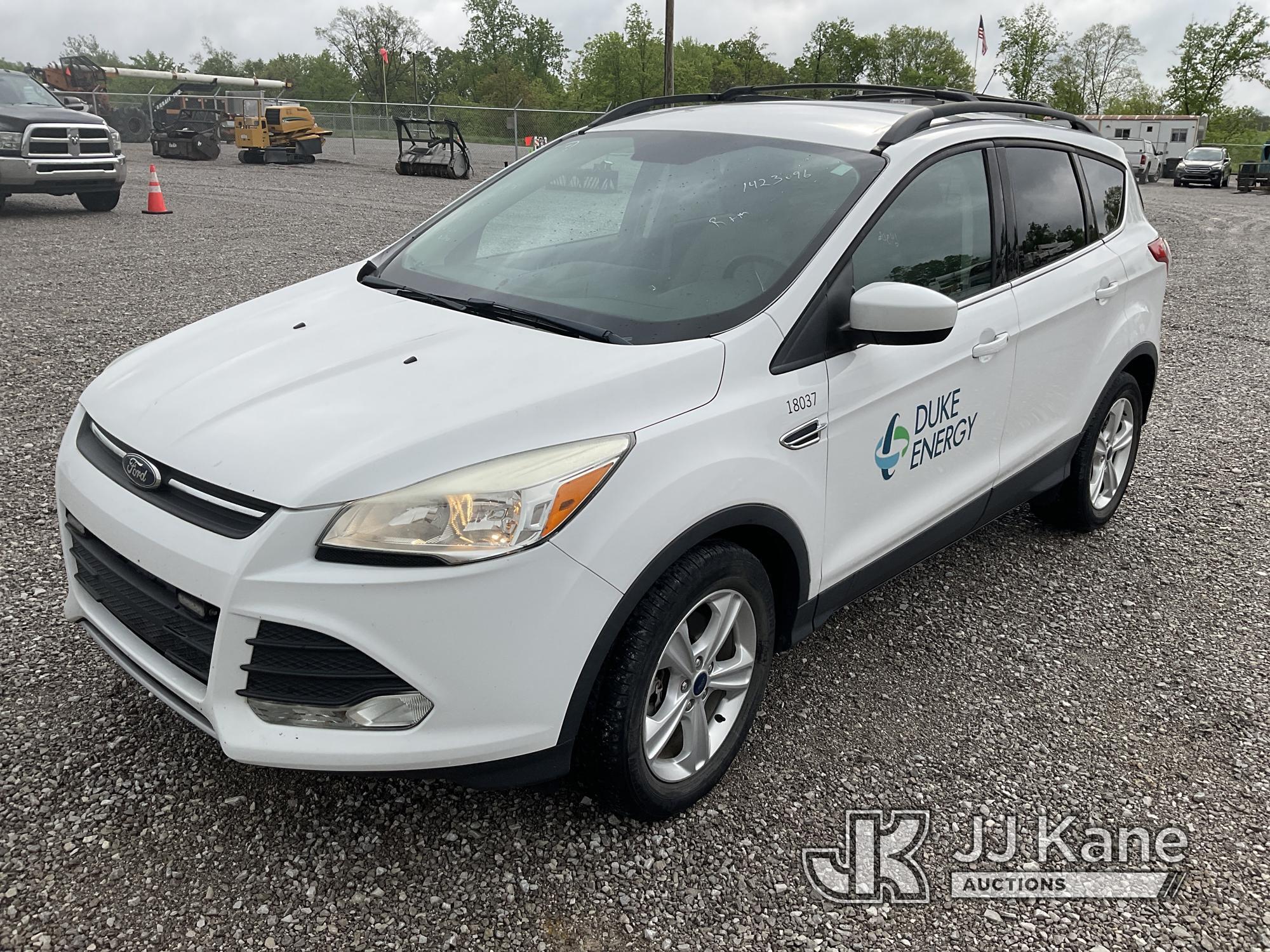 (Verona, KY) 2015 Ford Escape 4x4 4-Door Sport Utility Vehicle Runs & Moves) (Duke Unit