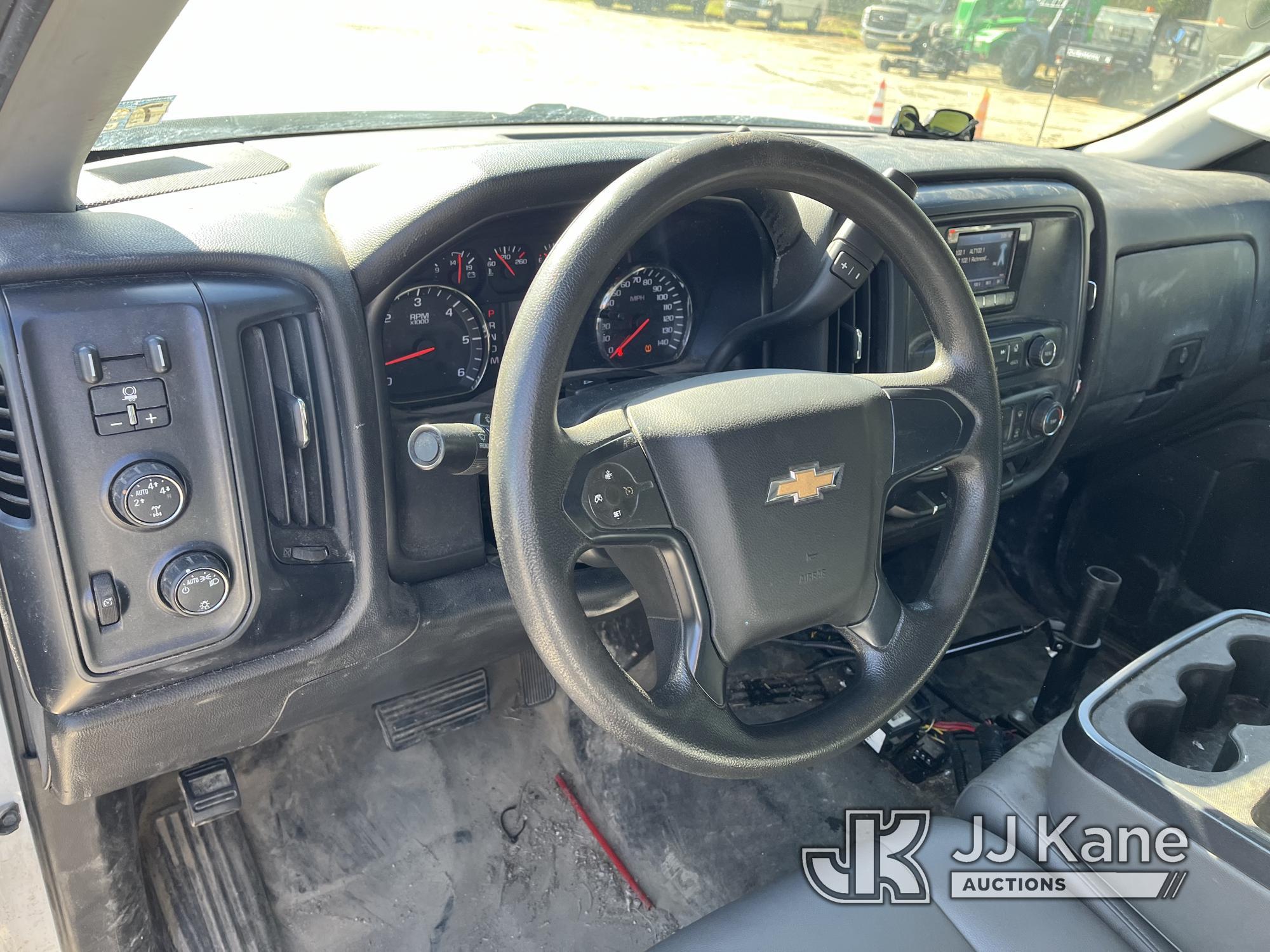 (Chester, VA) 2014 Chevrolet Silverado 1500 4x4 Extended-Cab Pickup Truck Runs & Moves